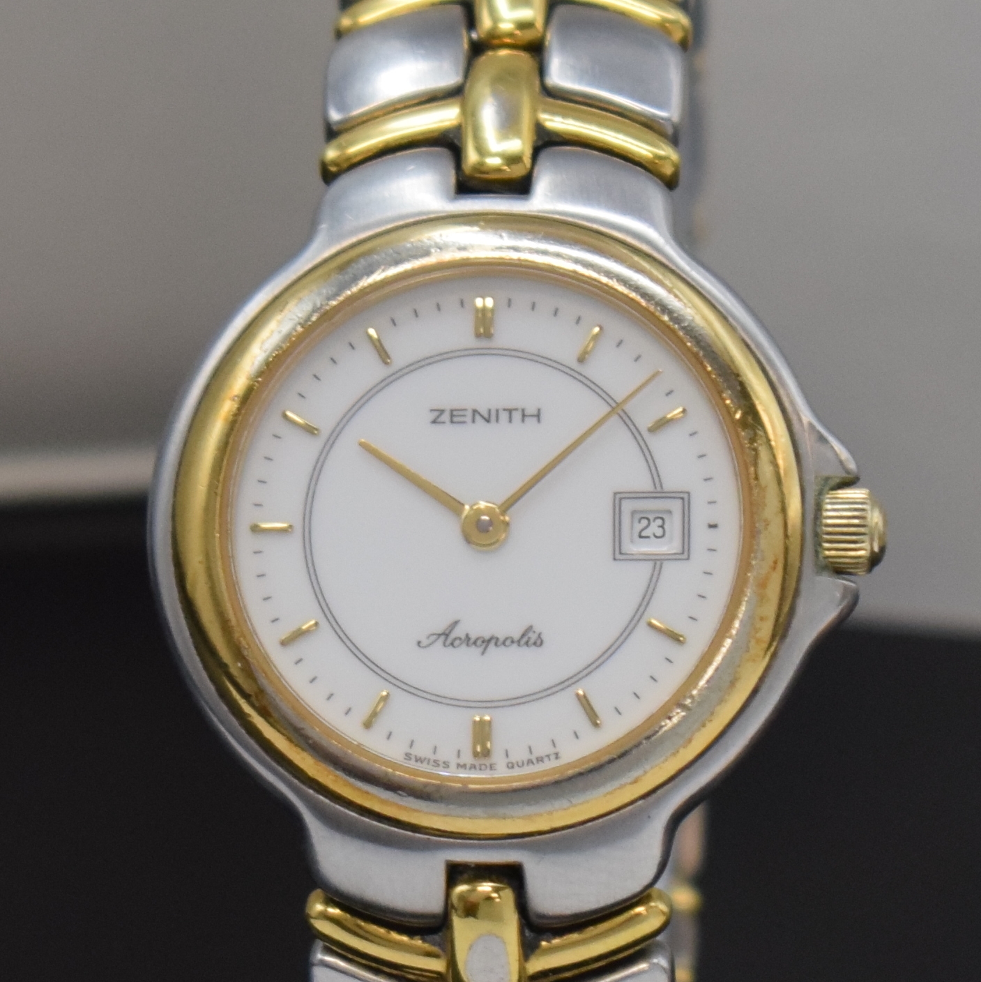 Detail a: ZENITH Damenarmbanduhr Acropolis Referenz 59.7000.295 in Stahl/Gold, Schweiz um 1995, quarz, Boden m. Monogramm 4-fach verschr., Gliederband m. dopp. ...