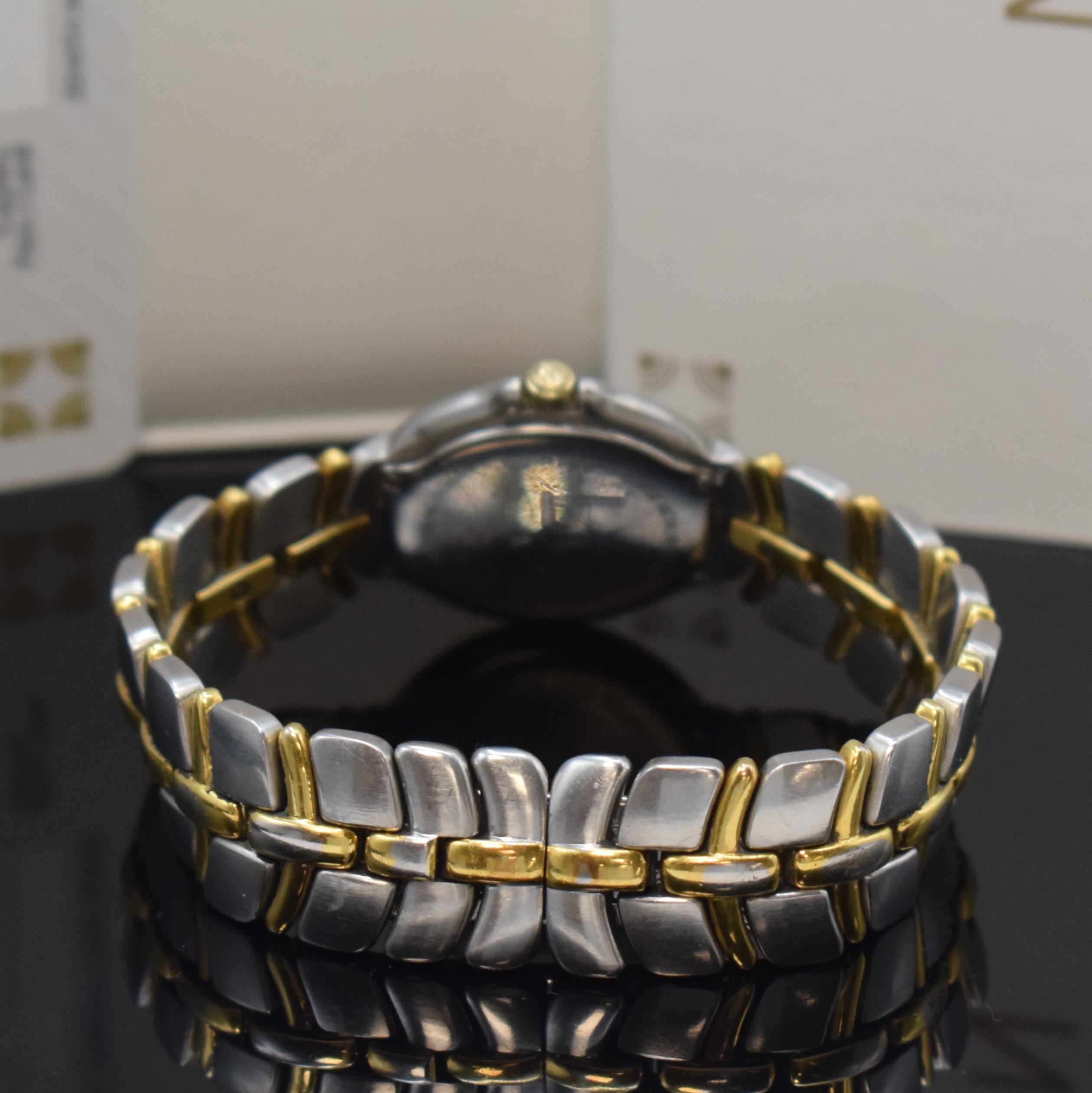 Detail b: ZENITH Damenarmbanduhr Acropolis Referenz 59.7000.295 in Stahl/Gold, Schweiz um 1995, quarz, Boden m. Monogramm 4-fach verschr., Gliederband m. dopp. ...
