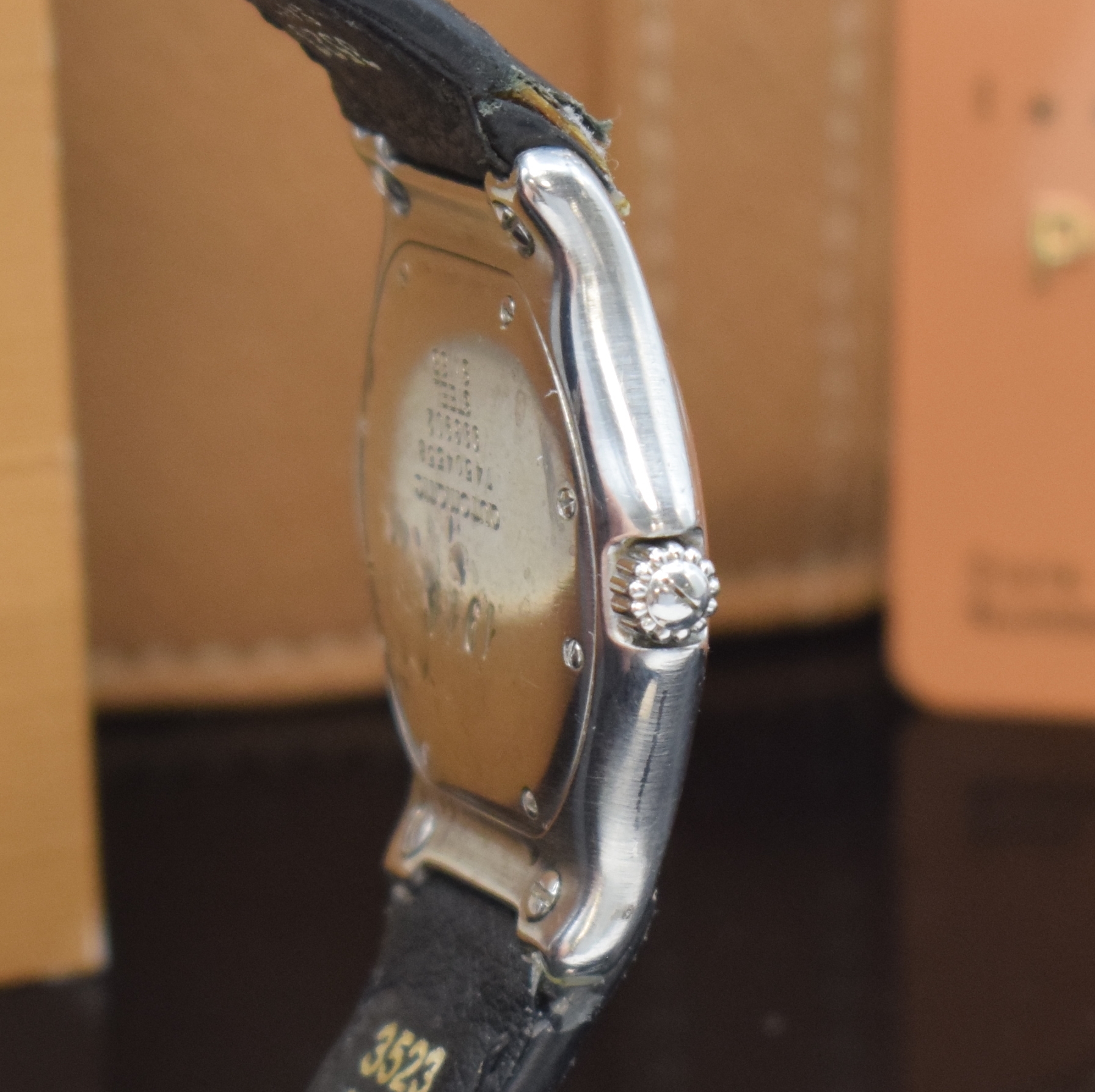 Detail c: EBEL 1911 Herrenarmbanduhr in Stahl Referenz 993902, Schweiz verk. lt. beil. Pap. 08/1994, Automatik, Boden 8-fach verschr., orig. Lederband m. ...