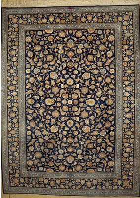 Image 26773370 - Kashan signed, Persia, mid-20th century, wool on cotton, approx. 416 x 310 cm, condition: 2.Rugs, Carpets & Flatweaves