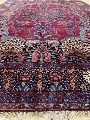 26773372g - Yazd antique, signed, Persia, around 1910/1920, wool on cotton, approx. 420 x 295 cm, condition: 3. Rugs, Carpets & Flatweaves