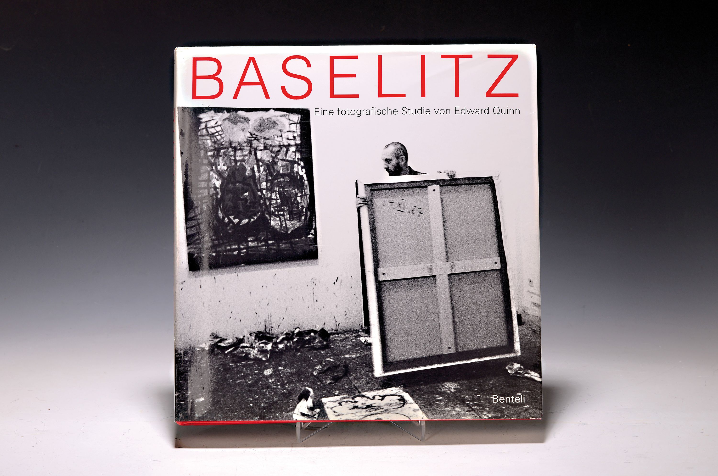 Georg Baselitz. Eine fotografische Studie von Edward Quinn, Bern, Benteli 1993, handsigniertvon Georg Baselitz, 246 S., Vorzugsausgabe Ed. 74/75, ...
