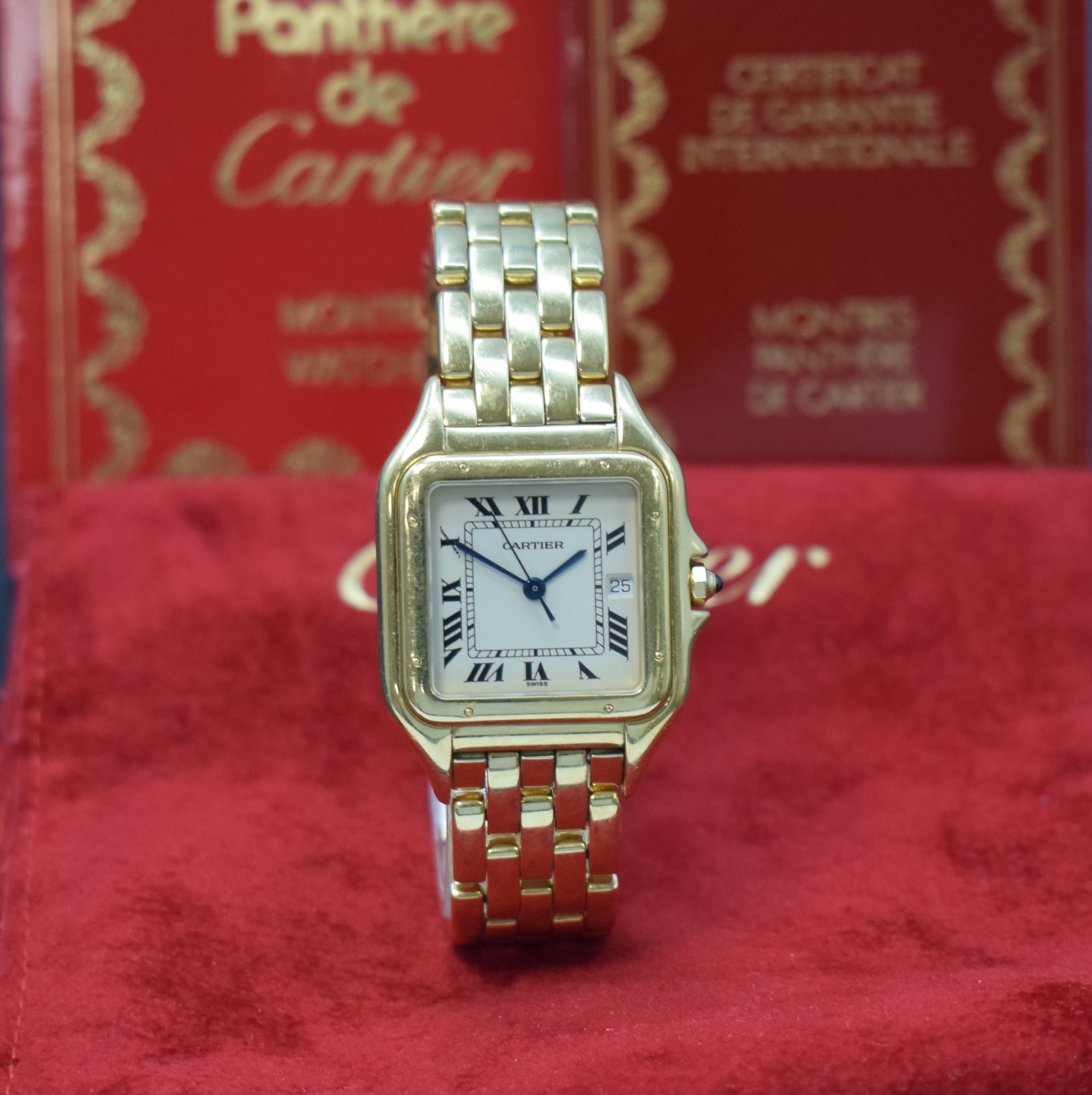 CARTIER Panthere Armbanduhr in GG 750/000, Schweiz verk. lt. beil. Pap. 06/1995, quarz, 2-teil. Gehäuse, Boden 8-fach verschr., orig. Gliederband ...