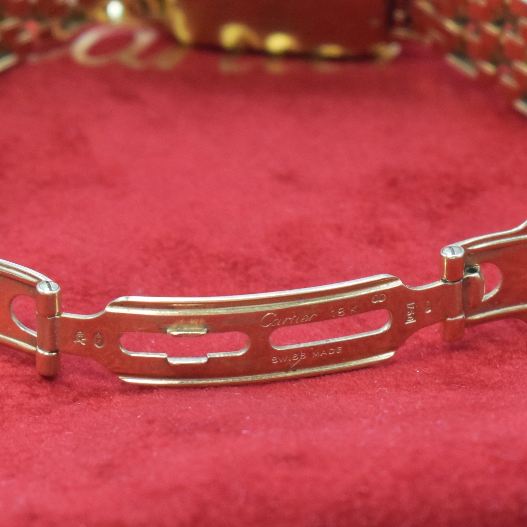 Detail b: CARTIER Panthere Armbanduhr in GG 750/000, Schweiz verk. lt. beil. Pap. 06/1995, quarz, 2-teil. Gehäuse, Boden 8-fach verschr., orig. Gliederband ...