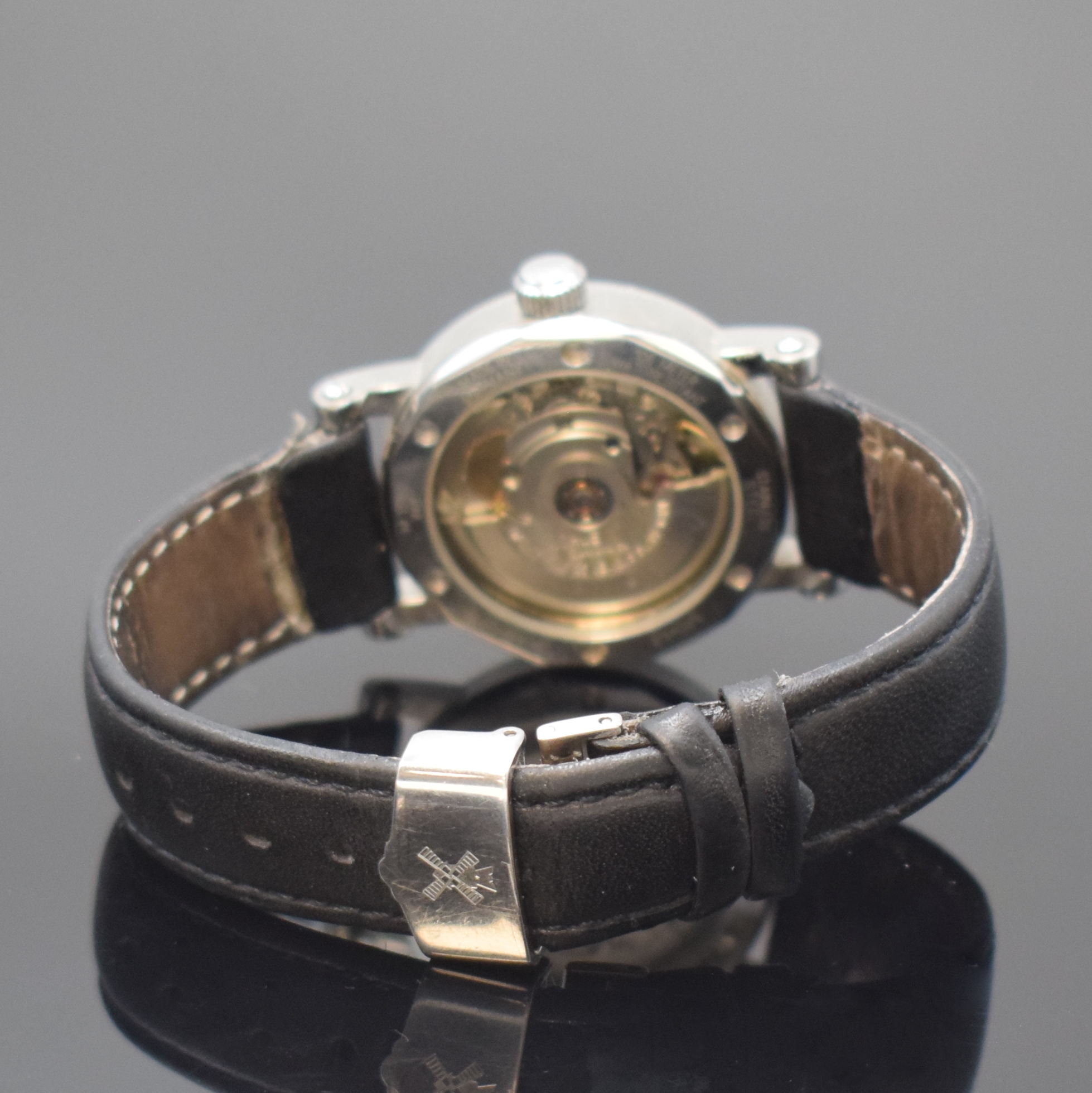 Detail b: NAUTISCHE INSTRUMENTE MÜHLE GLASHÜTTE Damenarmbanduhr Referenz M 13160, Schweiz/Deutschland 1990er Jahre, Automatik, Edelstahlgeh. inkl. Lederband ...