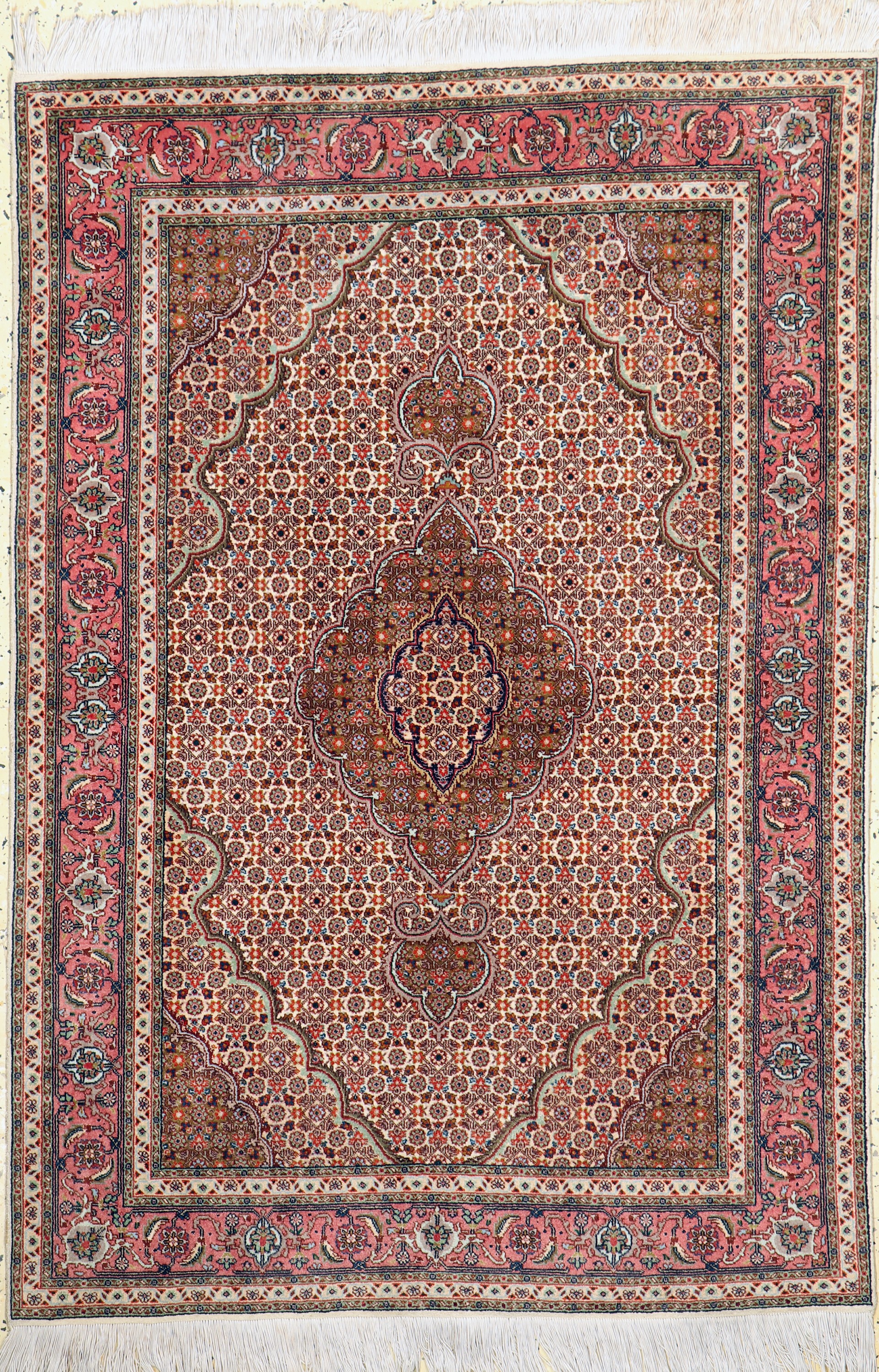 Täbriz fein(50 Raj), Persien, Ende 20.Jhd, Korkwolle mit Seide, ca. 150 x 103 cm, ca. 500.000 Kn/qm, EHZ: 1-2