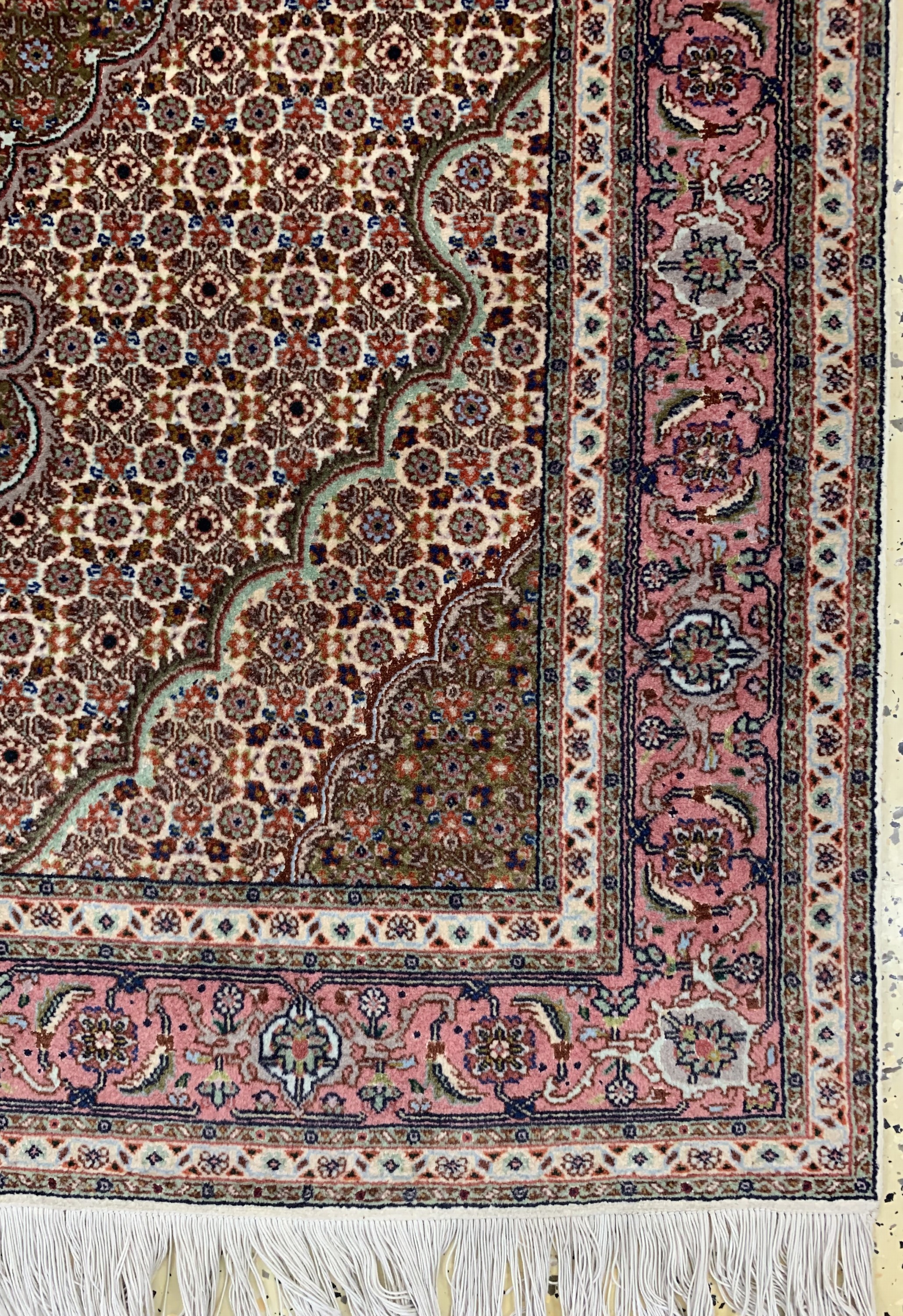Detail a: Täbriz fein(50 Raj), Persien, Ende 20.Jhd, Korkwolle mit Seide, ca. 150 x 103 cm, ca. 500.000 Kn/qm, EHZ: 1-2