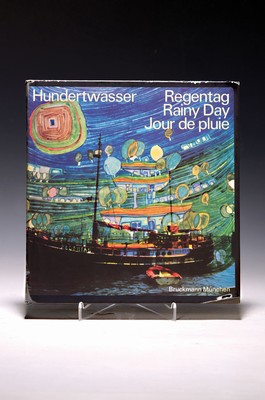 Image 26774239 - Friedensreich Hundertwasser: Rainy day. Rainy Day. Jour de pluie, Bruckmann Munich 1972, Ed.78/25, signed and dated by Bruckmann and Hundertwasser, 88 pages with numerous colored and B/W illustrations of life and works by Hundertwasser, with bound original screen print with silver embossing, dust jacket, brushed, approx. 2315x25, 5cm