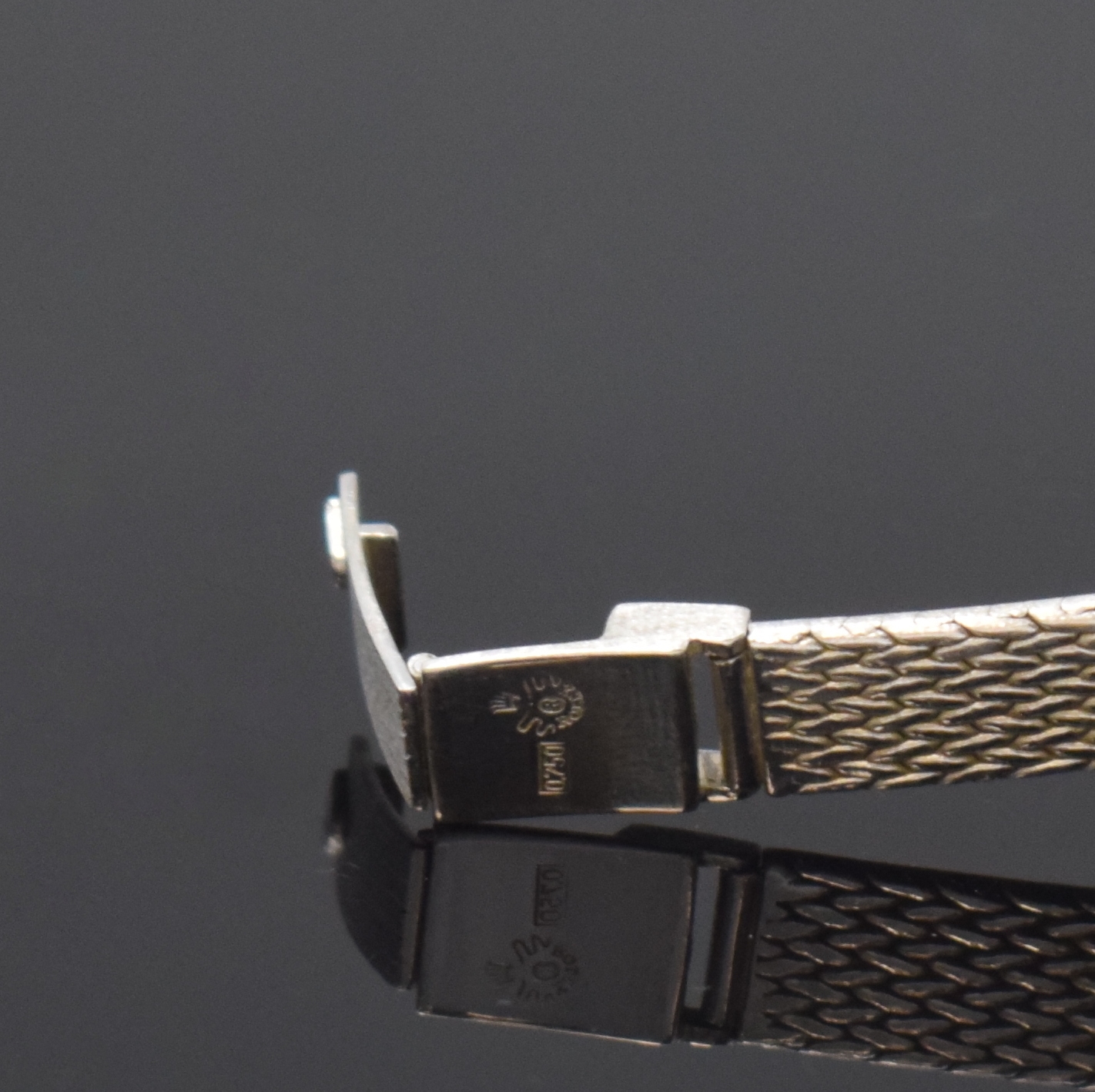 Detail c: ROLEX Damenarmbanduhr in WG 750/000 mit Diamanten, Schweiz 1960er Jahre, Handaufzug, Boden aufgedr., orig. Goldband, Lünette aufw. m. Diamanten ...
