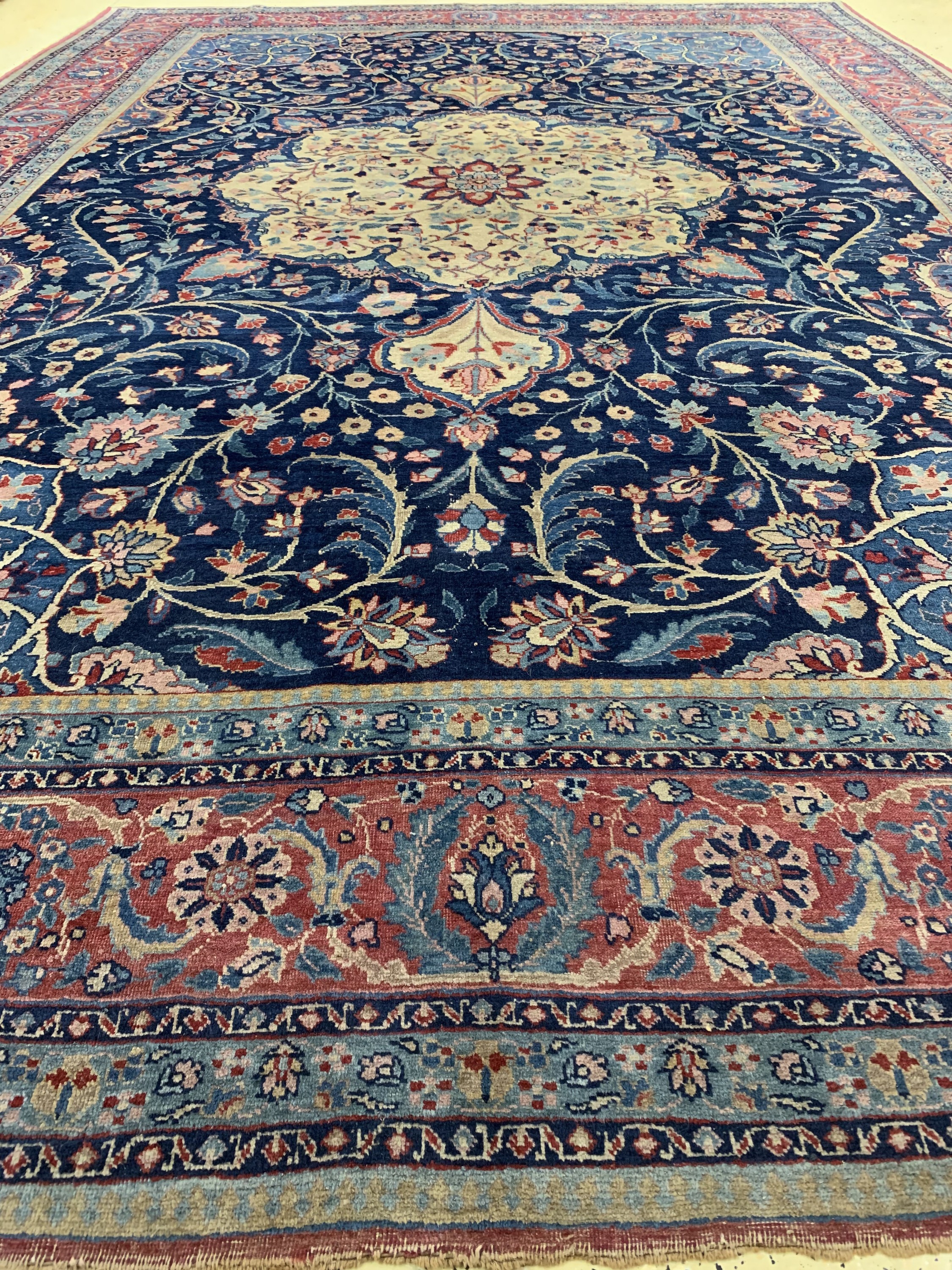 Detail g: Antiker Khorasan, Persien, um 1900, Wolle auf Baumwolle, ca. 408 x 283 cm, EHZ: 3