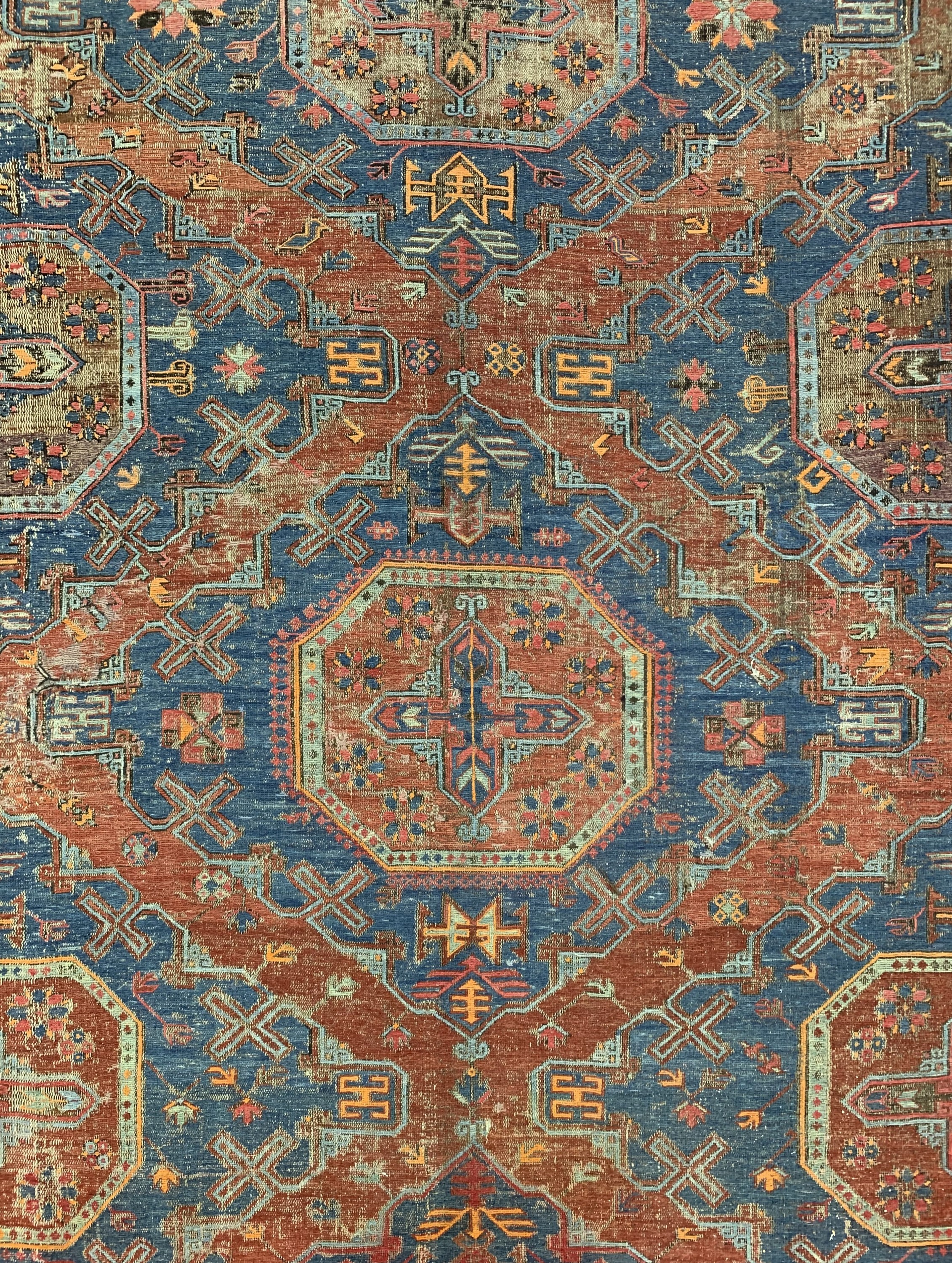 Detail c: Antiker Sumakh, Kaukasus, um 1900, Wolle auf Wolle, ca. 460 x 330 cm, EHZ: 4