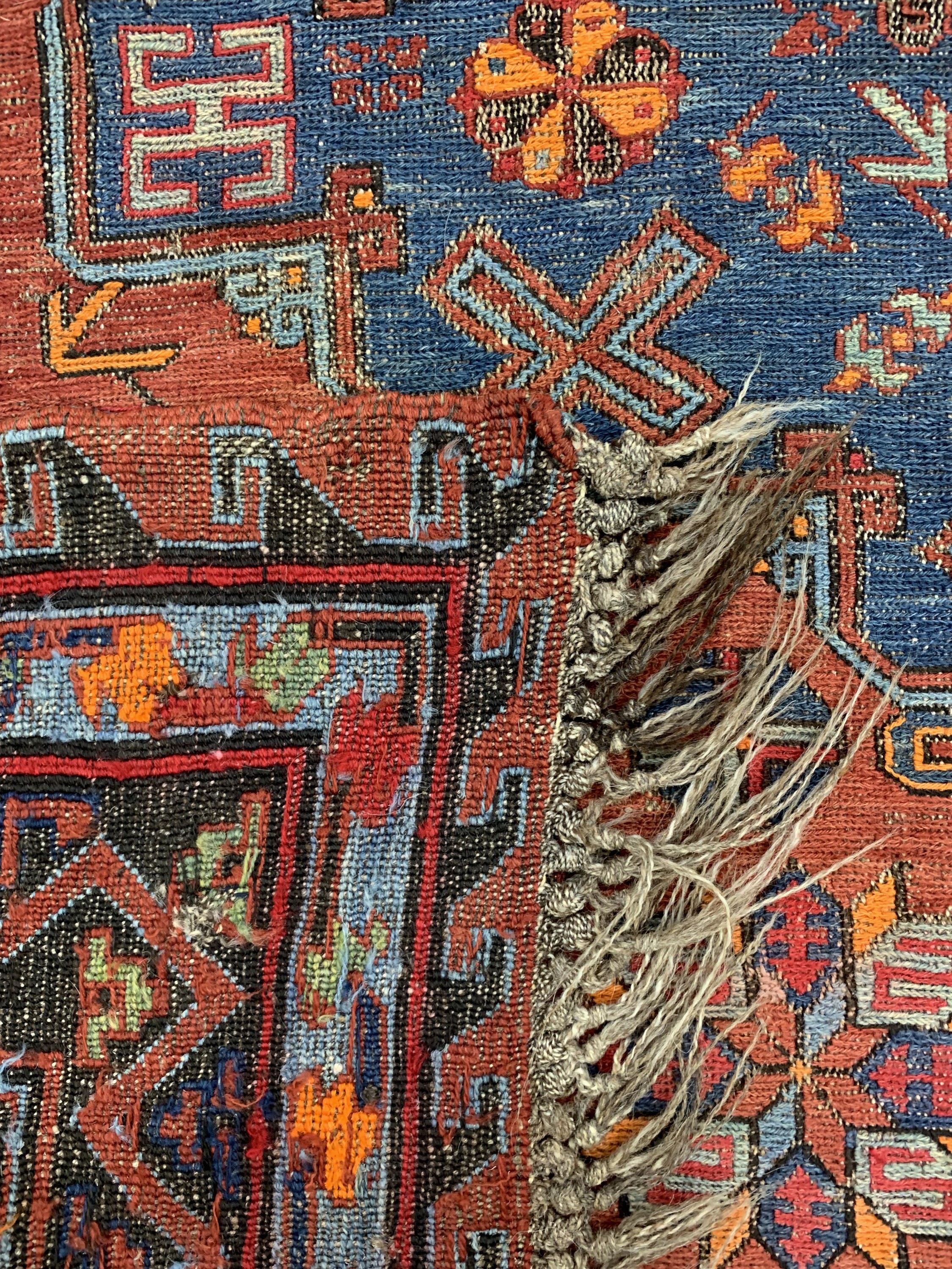Detail h: Antiker Sumakh, Kaukasus, um 1900, Wolle auf Wolle, ca. 460 x 330 cm, EHZ: 4