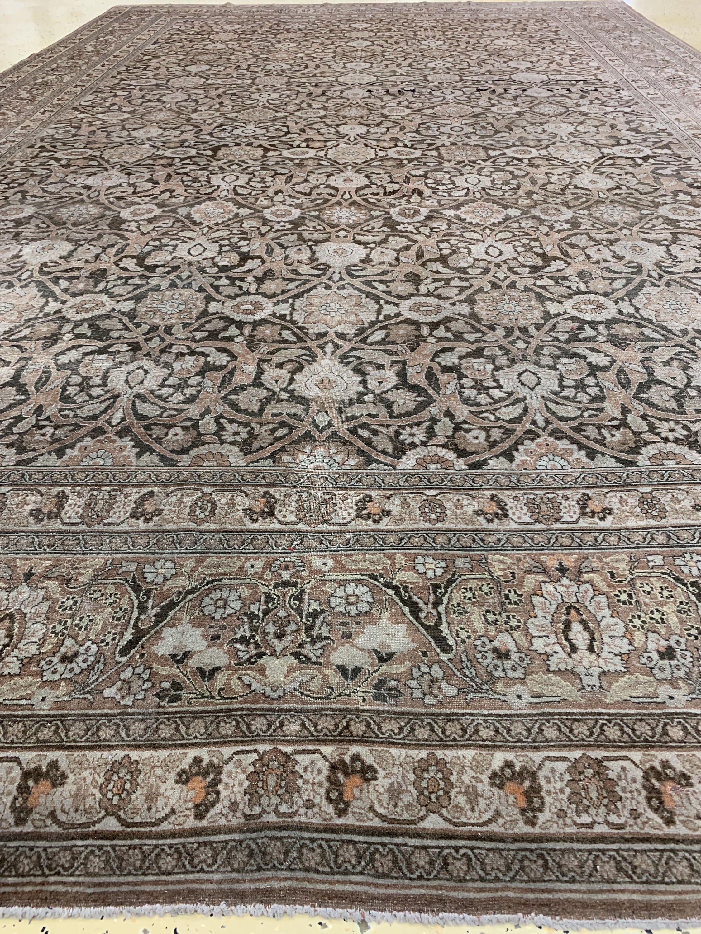 Detail f: Täbriz"Hadji-Jalili"antik, Persien, Ende 19.Jhd, Wolle auf Baumwolle, ca. 510 x 323 cm,EHZ: 3