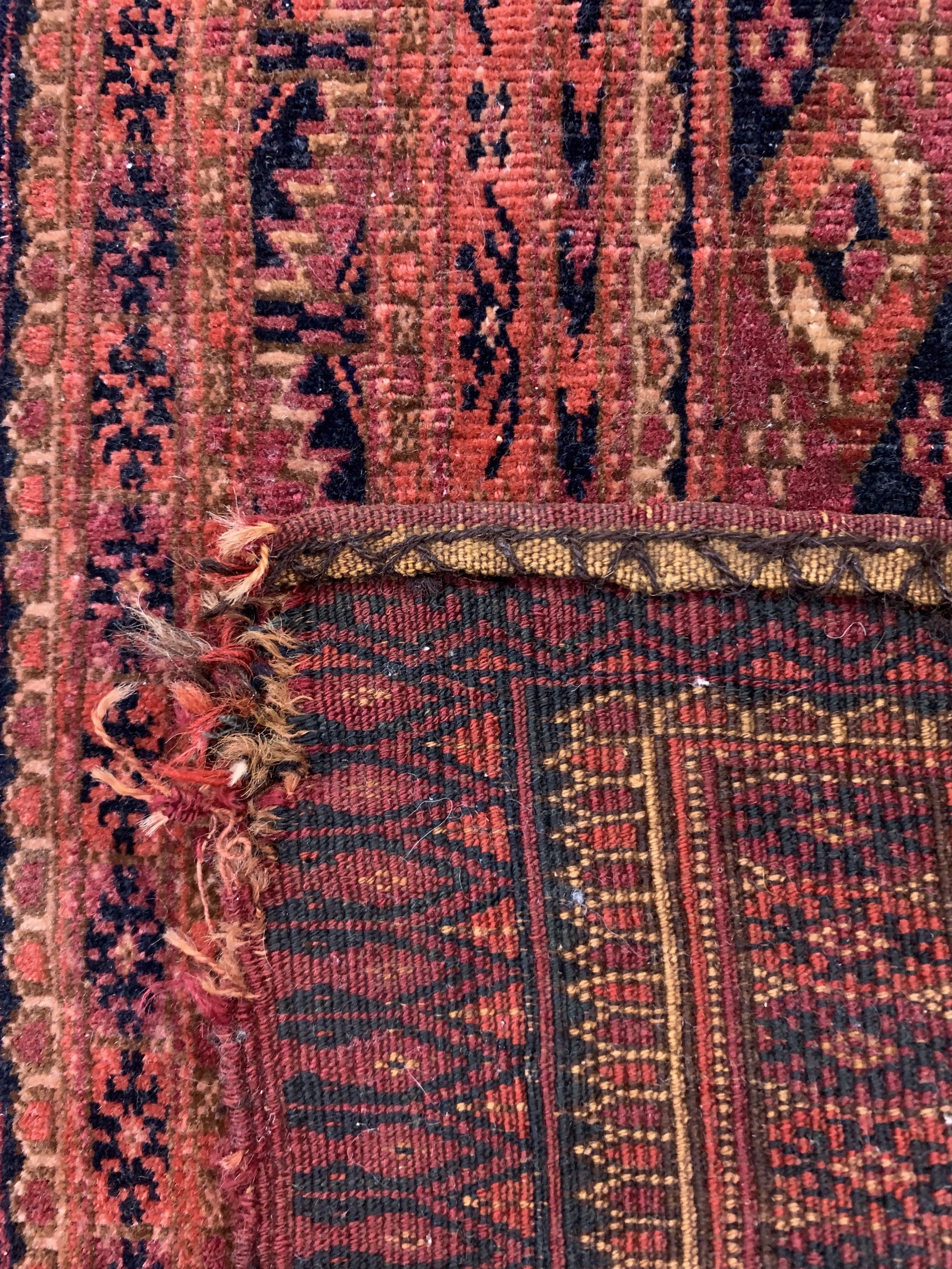 Detail c: Tekke Torba antik, Turkmenistan, Ende 19.Jhd, Wolle auf Wolle, ca. 120 x 40 cm, EHZ:3