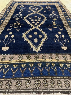 26774640c - Hamadan antique, Persia, around 1900, wool on cotton, approx. 200 x 140 cm, condition: 2-3. Rugs, Carpets & Flatweaves
