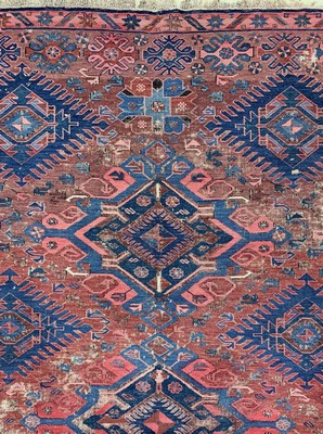 26774642c - Antiker Sumakh, Kaukasus, Ende 19.Jhd, Wolle auf Wolle, approx. 200 x 140 cm, condition: 3.Rugs, Carpets & Flatweaves