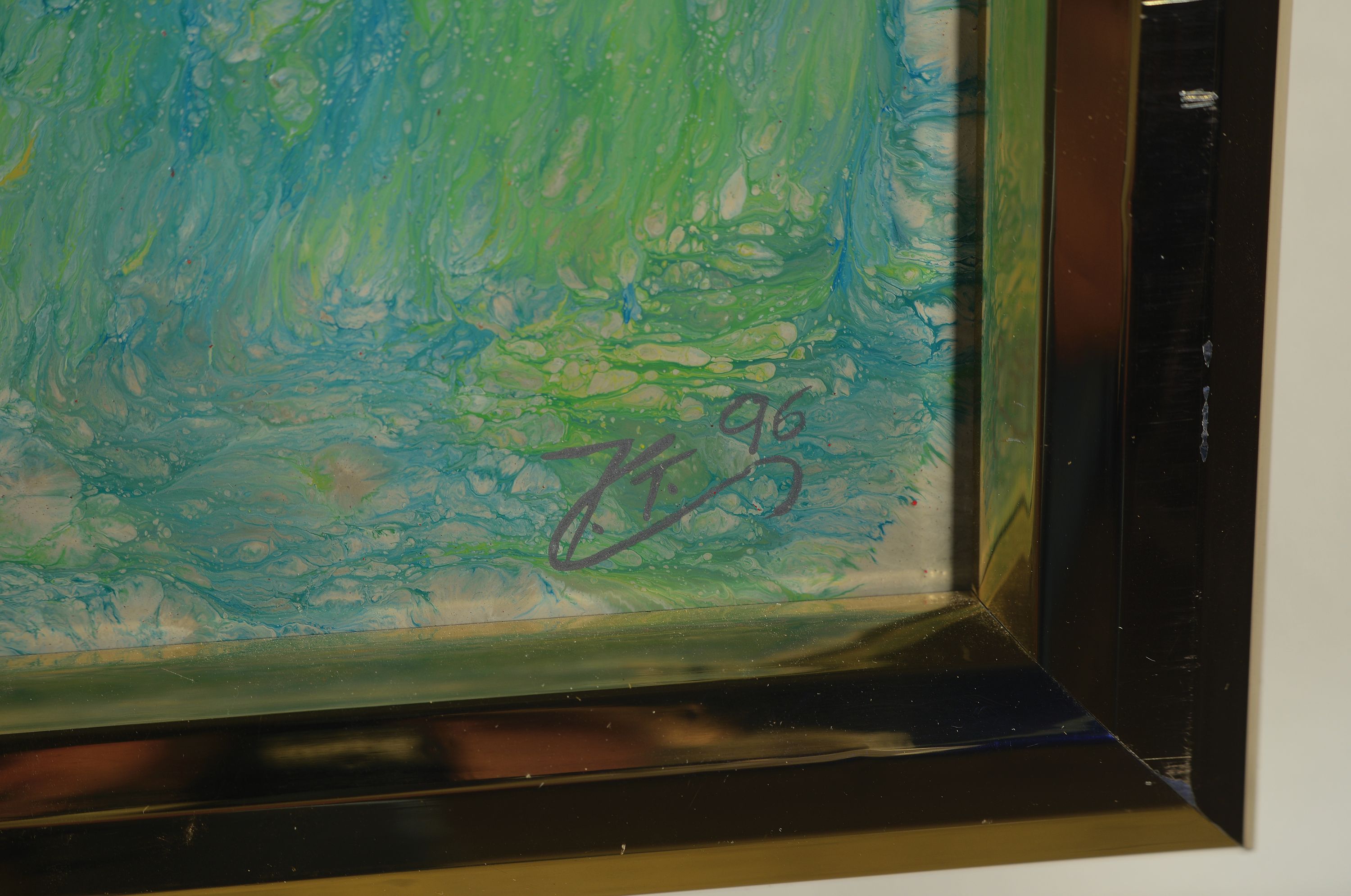 Detail l: Joszef Toth, geb. 1944 Ungarn, bekannt für seine Weltraum-Abstraktionen, hier: Abstrakte Kopmosition, Acryl unf Lack auf Hartfaser, rechts unten ...