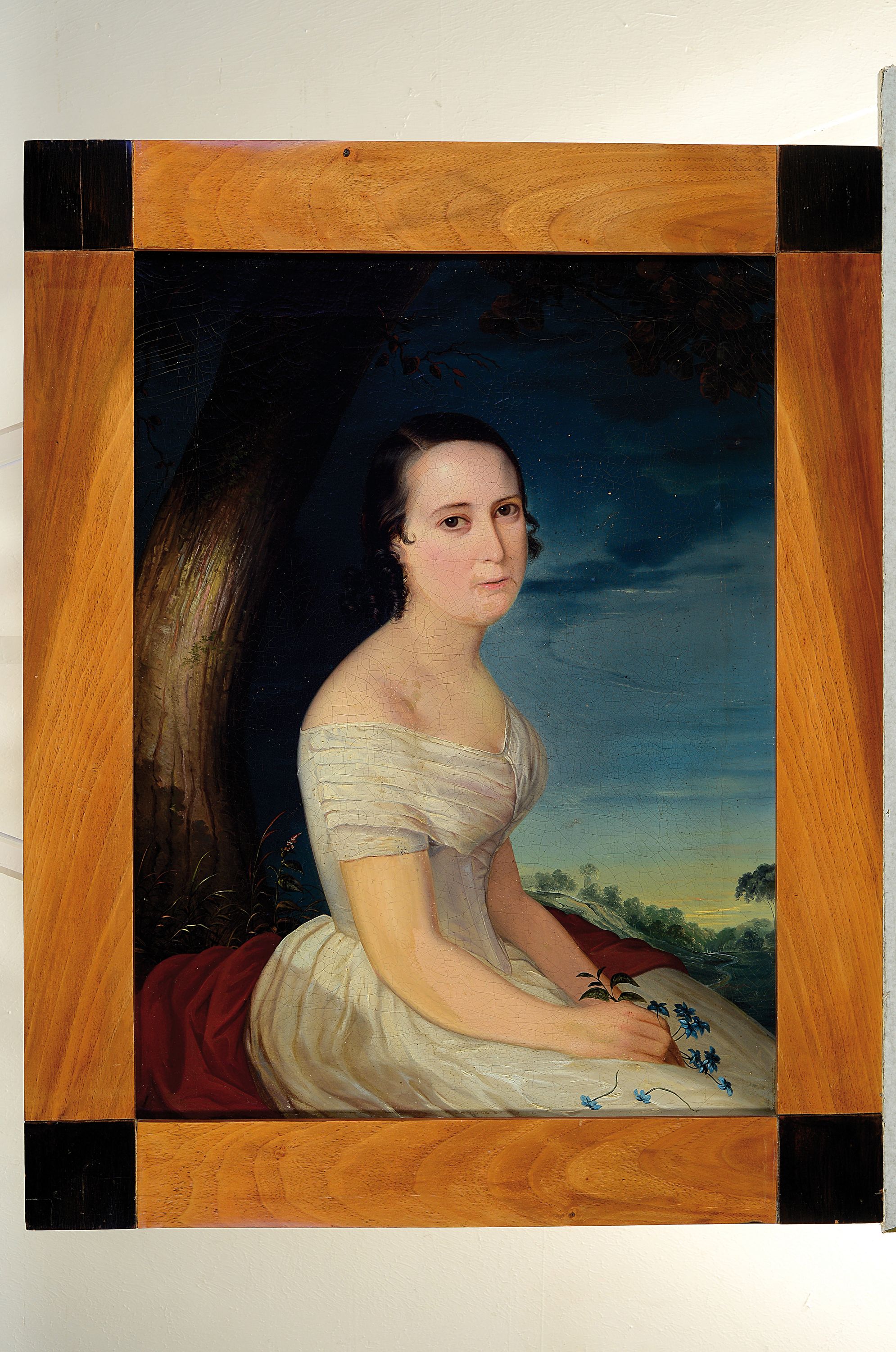Detail k: Unbekannter Künstler des frühen 19.Jh., Biedermeier-Porträt um 1820, junge Frau mit klassizistischem weiße Kleid, hintergründige Abendlandschaft ...