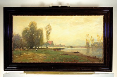 26775065k - Ludwig Willroider, 1845 Villach-1910 Bernried,wide lakeside landscape with a village in the background, oil/canvas, unsigned, verso on canvas and stretcher Stamp: from the Estate Ludwig Willroider, approx. 52x100cm, frame approx. 67x115cm