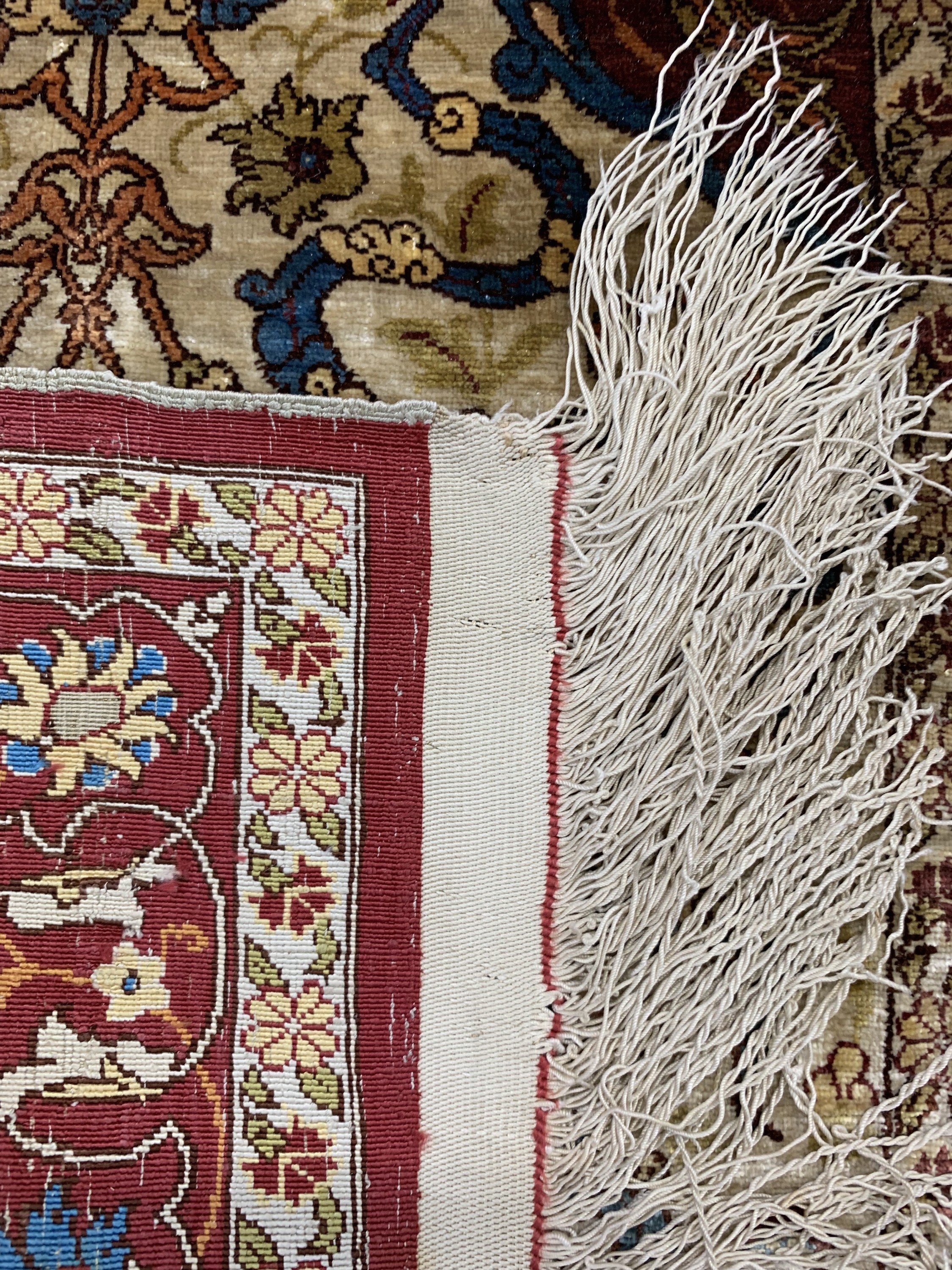 Detail f: Hereke Seide"Özipek", signiert, Türkei, Mitte 20.Jhd, reine Naturseide, ca. 80 x 54 cm, ca. 1,0 Mio. Kn/qm, EHZ: 2
