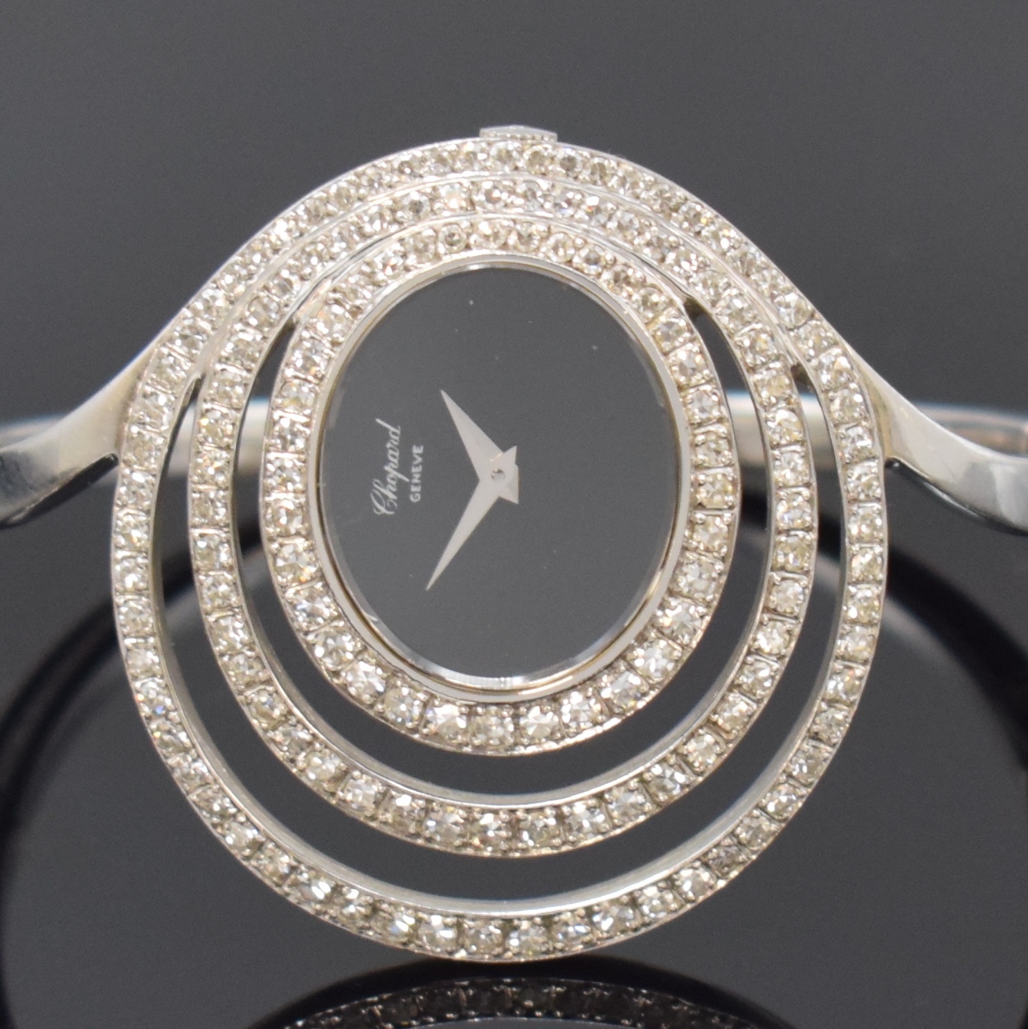 Detail a: CHOPARD ausgefallene und seltene Damenschmuckuhr in WG 750/000 mit Diamanten, Schweiz um 1980, Handaufzug, ovales Geh., Boden aufgedr., Spange, ...