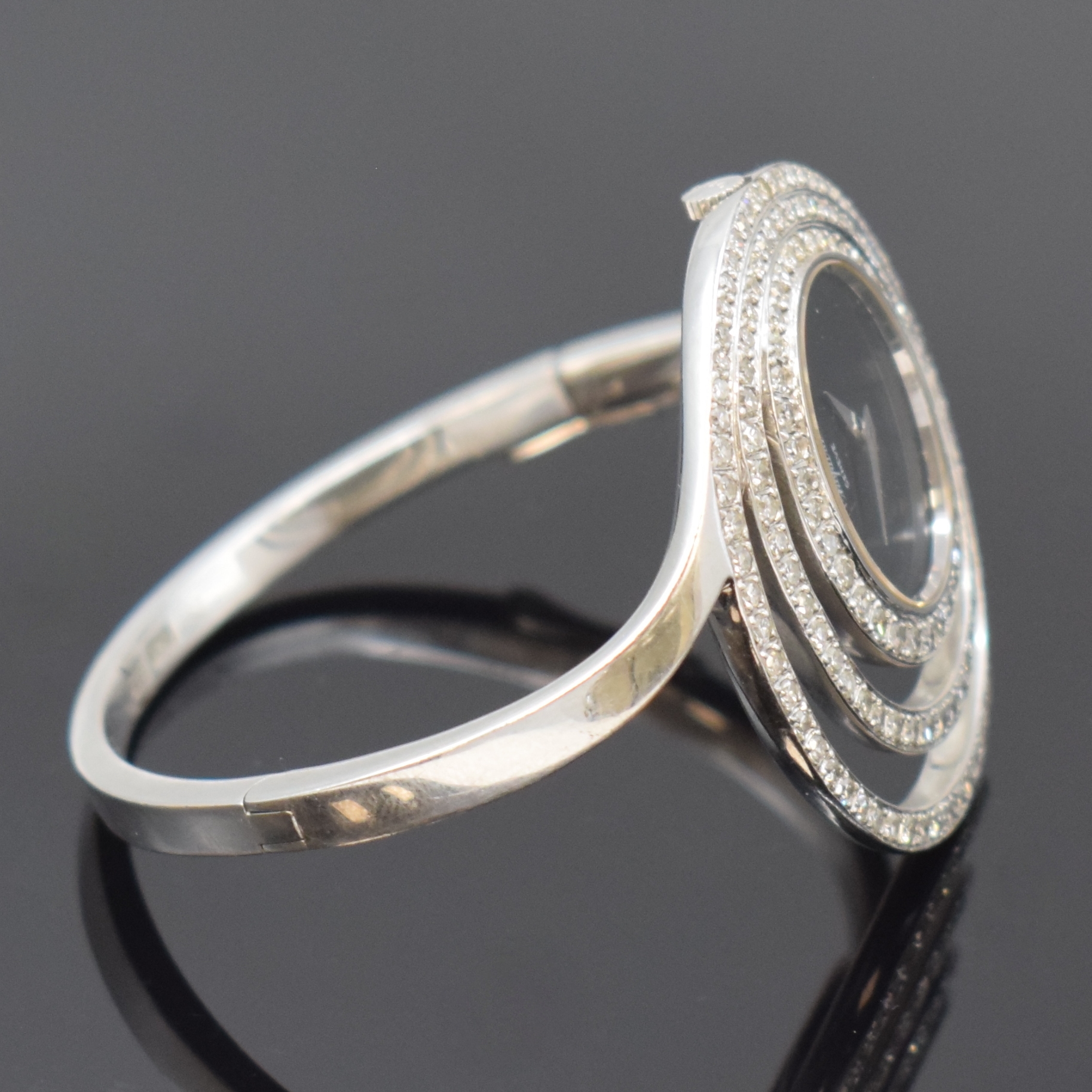 Detail b: CHOPARD ausgefallene und seltene Damenschmuckuhr in WG 750/000 mit Diamanten, Schweiz um 1980, Handaufzug, ovales Geh., Boden aufgedr., Spange, ...