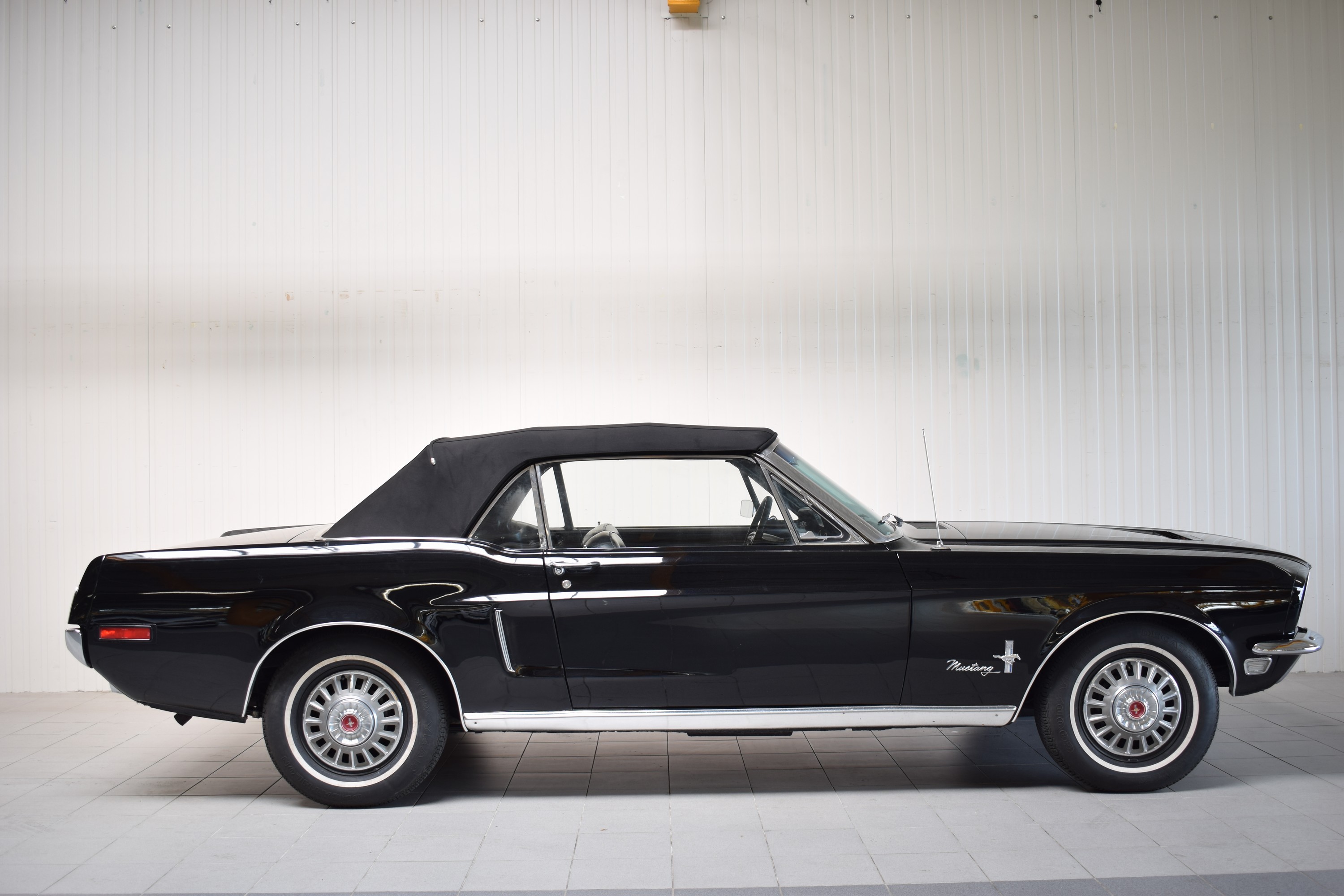 Detail g: Ford Mustang Cabriolet, EZ 1968, Laufleistung ca. 99.990 meilen abgelesen, 132kW/180 PS, 8-Zylinder, Automatikgetriebe, schwarz, Kunstleder schwarz, ...