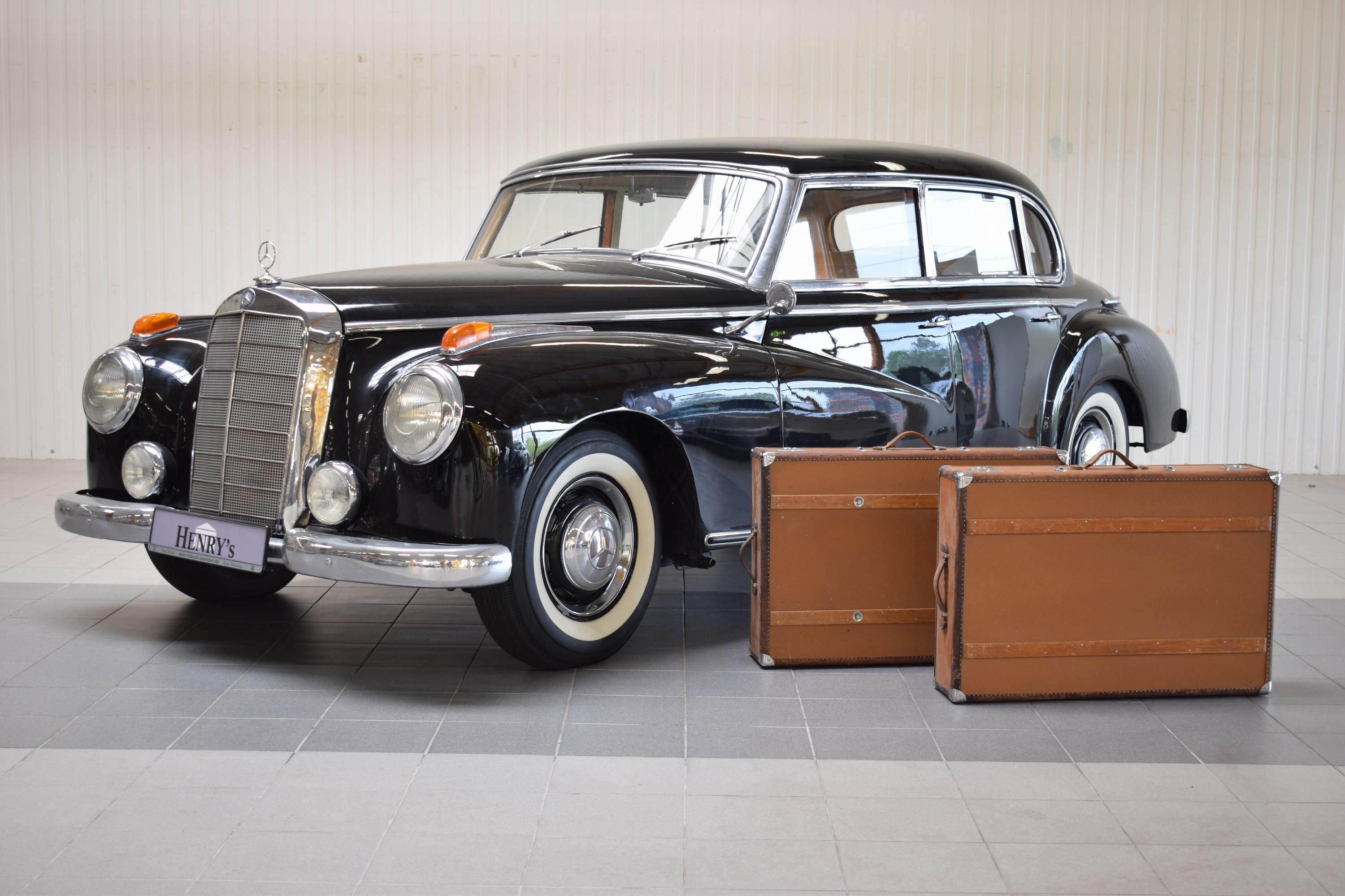 Detail j: Mercedes-Benz 300 Adenauer, EZ 08/1952, Laufleistung abgelesen 23.000 km, 3. Hand, H- Zulassung, HU 10/2025, 85kW/115 PS, 6- Zylinder, ...