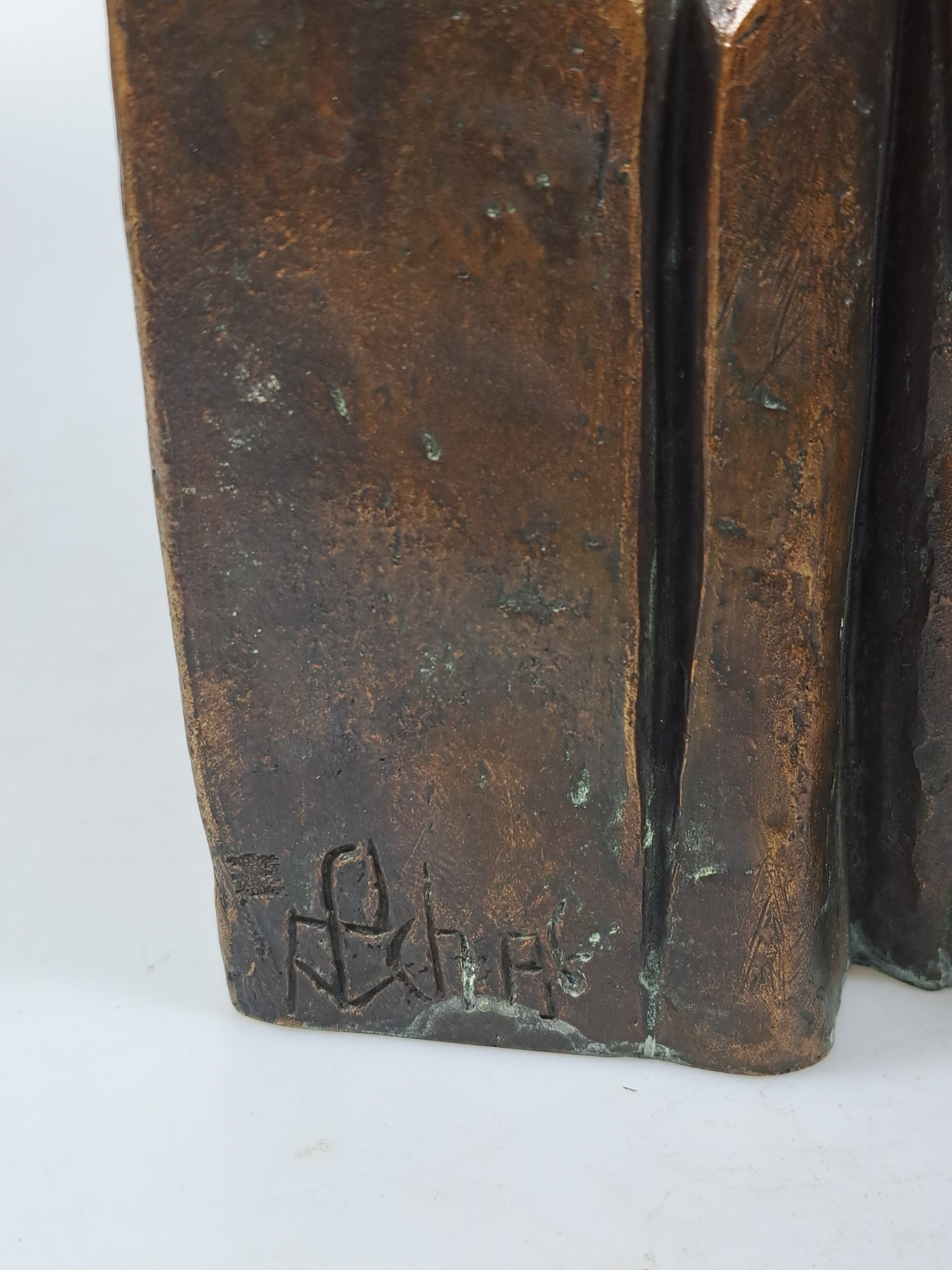 Detail a: Horst Schöneich, 1921-2012, Bronzeplastik, patiniert, zwei weibliche Akte durch ein Tuch getrennt, signiert, Ed. 1/3, H. 23 cm