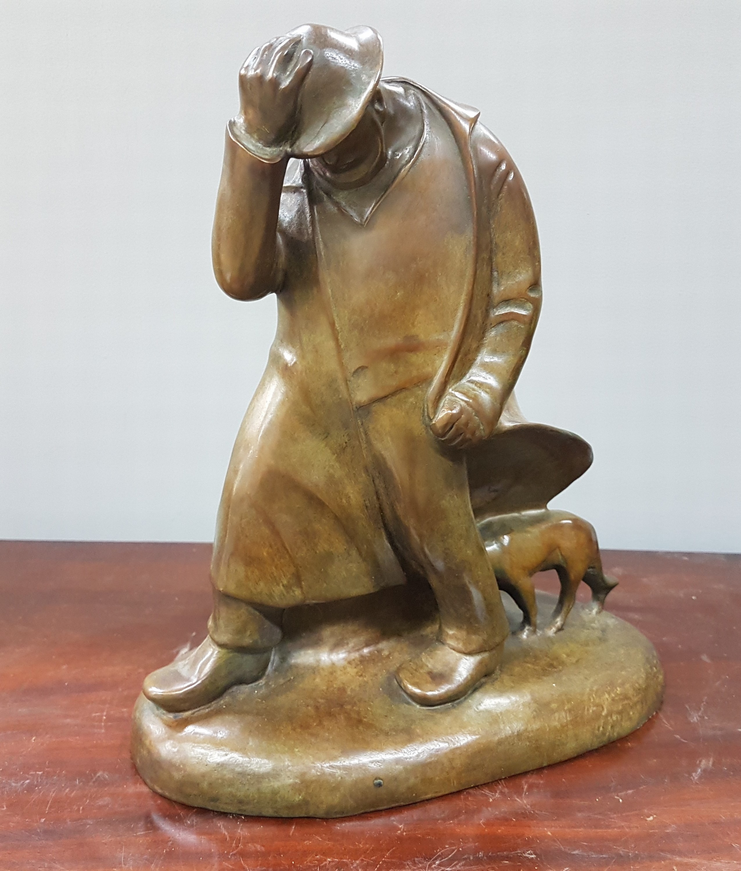 Detail a: Ernst Barlach, 1870 Wedel - 1938, Rostock, Bronzeskulptur, Schäfer im Sturm, Entwurf von 1908, Reduktion in Bronze, ars mundi Exklusiv Edition, lim. ...
