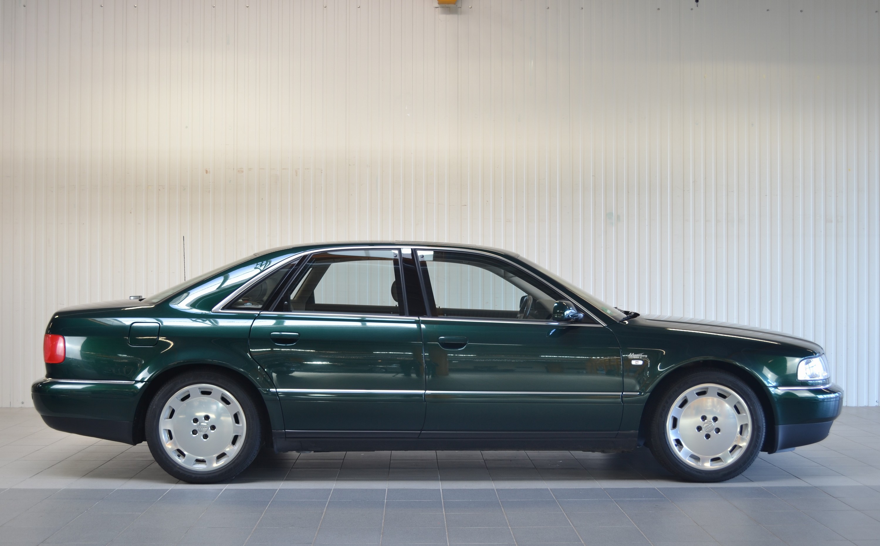 Detail g: Audi A8 4.2 quattro, EZ 05/1999, Laufleistung 52.200km, 2. Hand, 228 kW/310 PS,8-Zylinder, Automatikgetriebe, Forstgrün, Leder Zimt/Beige, ...