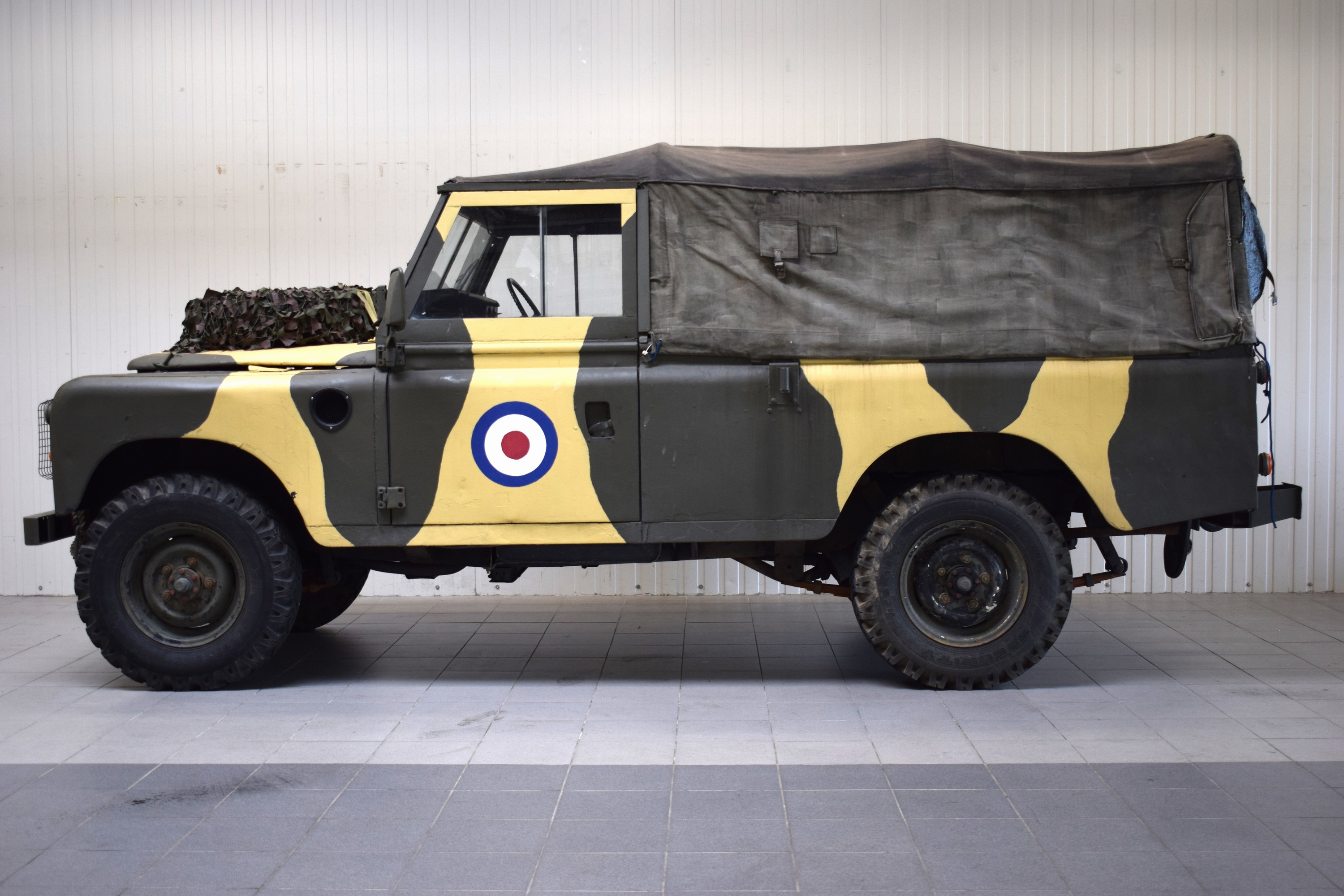 Detail f: Land Rover Serie III 109, Fahrgestellnummer: SALLBCAH1AA198079, EZ 07/1983, Fahrzeughalter unbekannt, Laufleistung ca. 65.816 miles abgelesen, ...