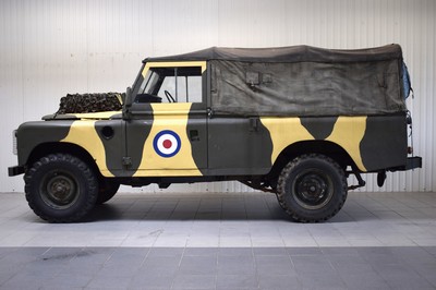 26778586f - Land Rover Serie III 109, Chassis Number: SALLBCAH1AA198079, first registered 07/1983, owners not known, mileage approx. 65.816 miles read, historical registration, 51 kW/70 hp, 4- cylinder, manual transmission, invoice from Land Rover for 2,613.92 euros dated 08/2021. Among other things, the carburetor was mounted and adjusted, choke cable renewed, clutch cylinder and line renewed. Report for the classification of a historical vehicle from 05/2020
