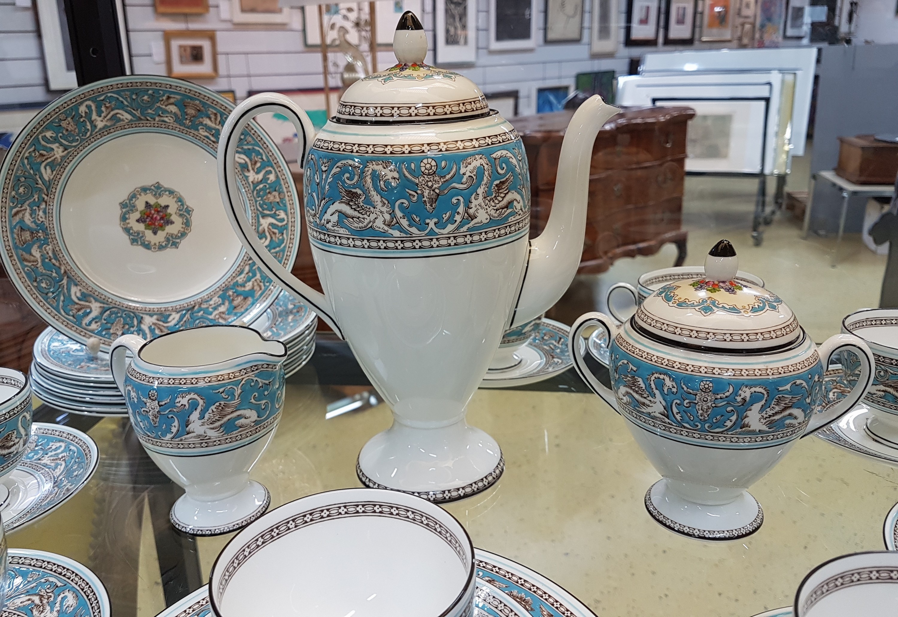 Detail c: Kaffeeservice, Wedgwood, "Florentine", Bone China/Porzellan, Kaffeekanne, Zuckerdose, Sahnegießer, 6 Tassen mit Untertasse, 6 ...
