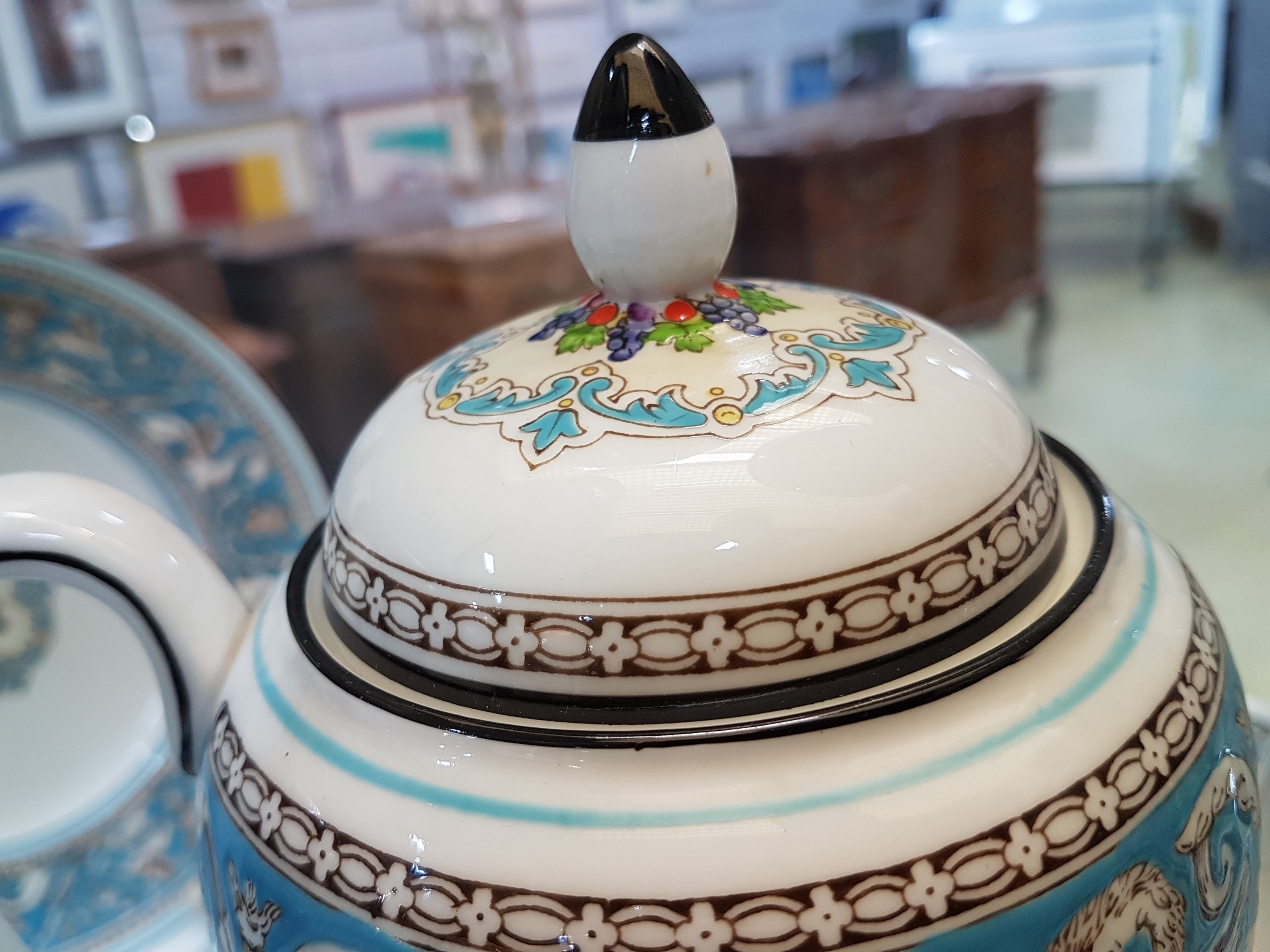 Detail g: Kaffeeservice, Wedgwood, "Florentine", Bone China/Porzellan, Kaffeekanne, Zuckerdose, Sahnegießer, 6 Tassen mit Untertasse, 6 ...