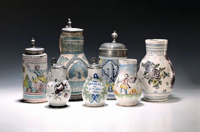 Image 26778677 - Seven jugs, German, 18th century, mostly faience, roller jugs with tin lids, painted, one jug slightly Chipped, a jug with a crack, two pear jugs, decor nobleman with bottle, height approx. 15.5 cm, jug with tin lid and toast, height 16 cm, small pear shaped jug with pewter lid, height 16 cm, pear shaped jug with bouquet of flowers, height 22 cm, l. best.; Stoneware jug , vegetal incised decoration, pewter lid, height 29 cm, all parts with slight Age damage or signs of age