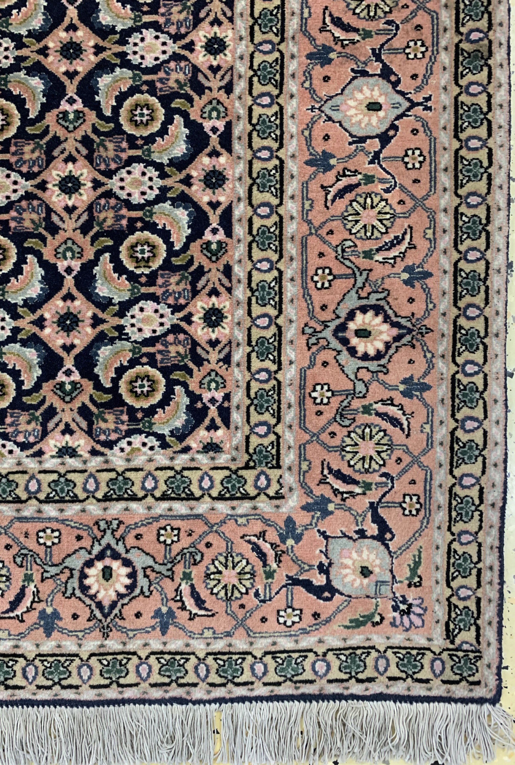 Detail a: Täbriz fein(50 Raj), Persien, Ende 20.Jhd, Korkwolle mit Seide, ca. 195 x 150 cm, ca. 500.000 Kn/qm, EHZ: 2