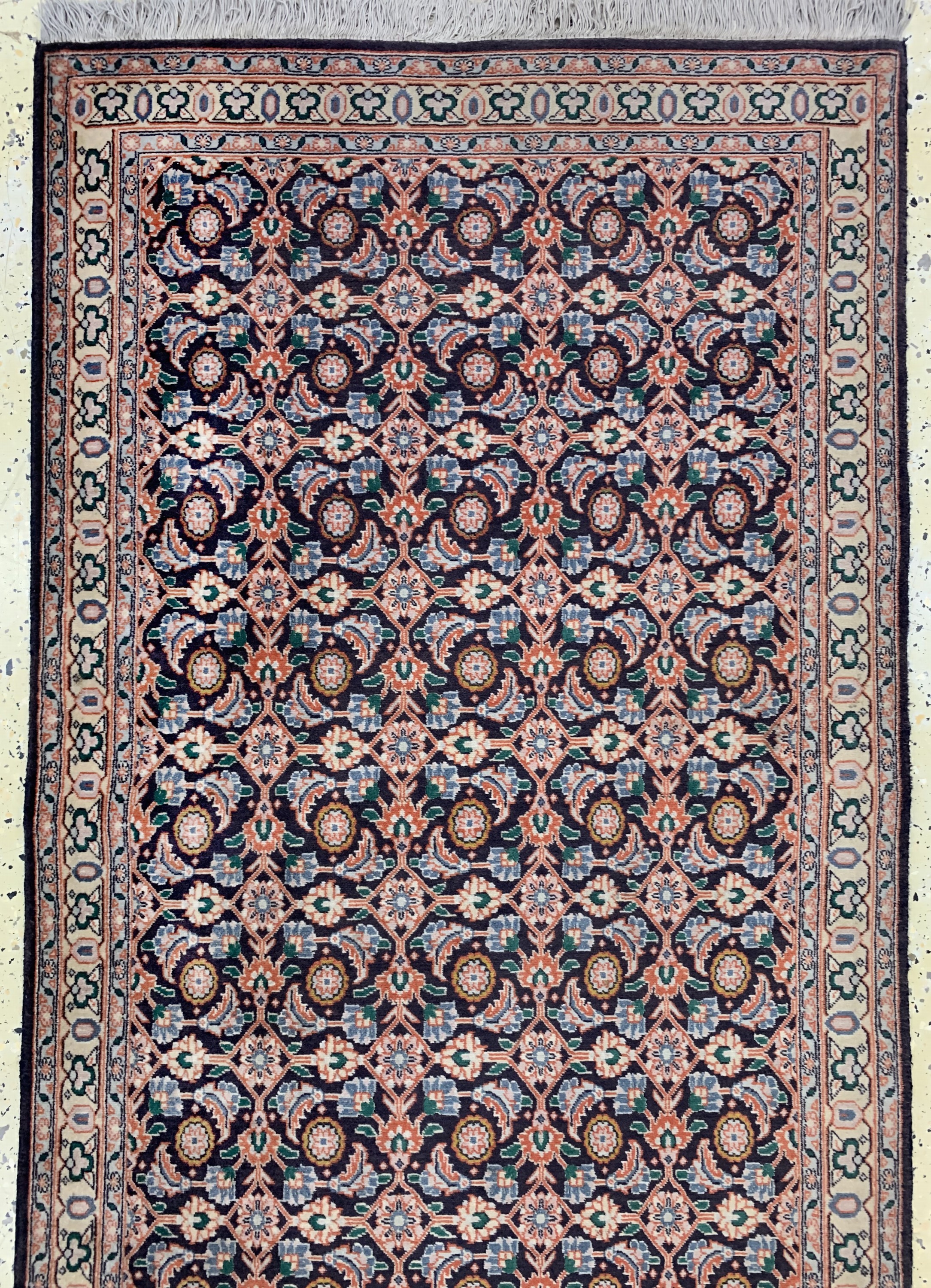Detail a: Täbriz fein(50 Raj), Persien, Ende 20.Jhd, Korkwolle auf Baumwolle, ca. 283 x 80 cm, Reinigungsbedürftig, EHZ: 2