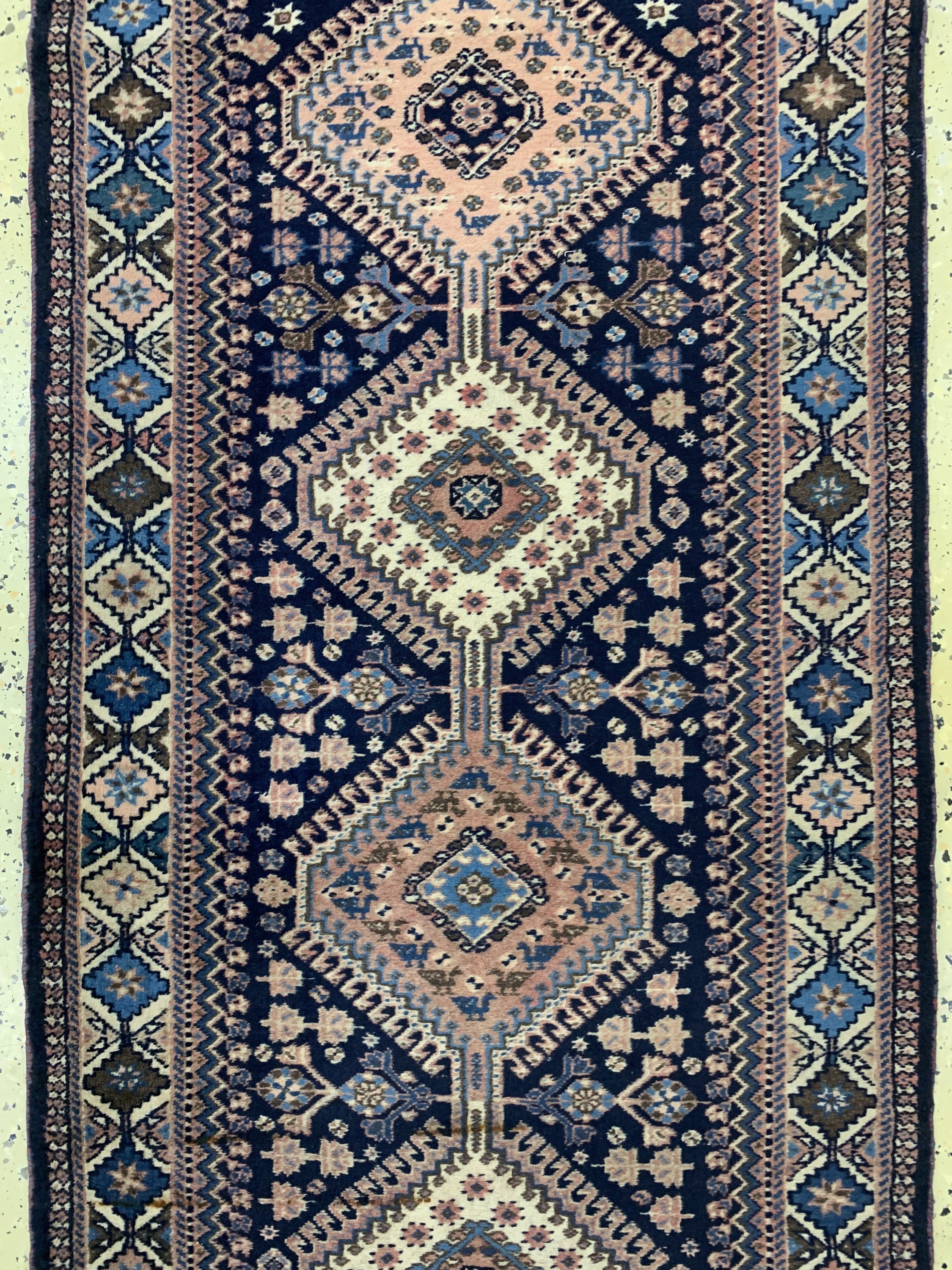 Detail b: Yalameh, Persien, Ende 20.Jhd, Wolle auf Wolle, ca. 303 x 83 cm, EHZ: 2