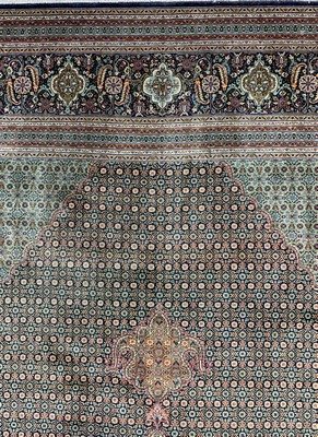 26779259c - Tabriz fine (50 Raj), Persia, end of 20th century, corkwool with silk, approx. 395 x 295cm, approx. 500,000 Kn/sm, condition: 2 (soiled). Rugs, Carpets & Flatweaves
