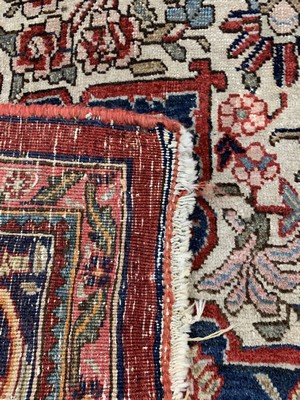 26779266e - Bidjar old, Persia, early 20th century, wool on cotton, approx. 253 x 170 cm, condition: 3 -4. Rugs, Carpets & Flatweaves