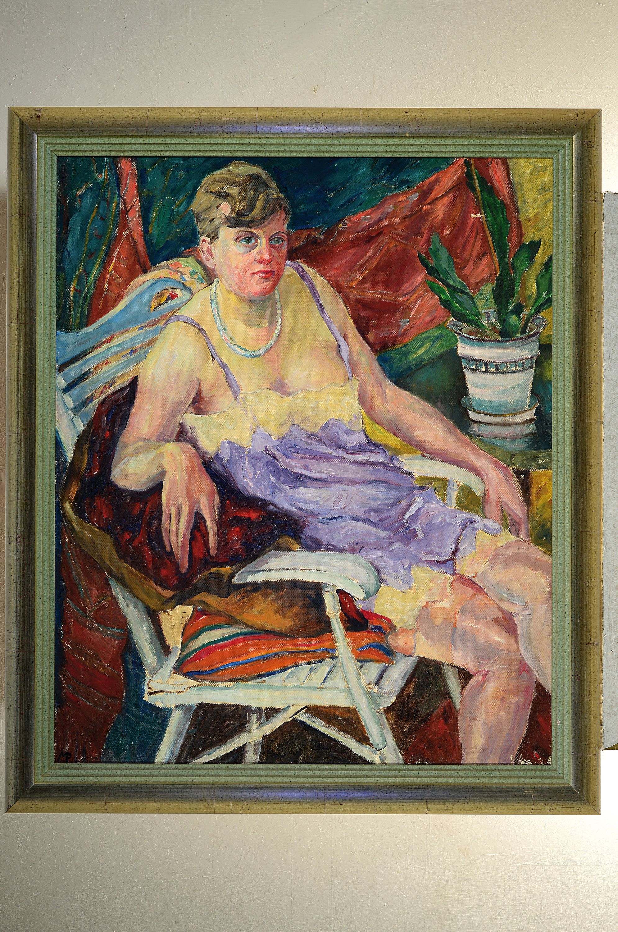 Detail k: Monogrammist MP, deutsch, 1930er/40er Jahre, Porträt einer Frau im Gartenstuhl, ÖL/Lwd, links unten monogr., ca. 87x72cm, R. ca. 100x 83cm