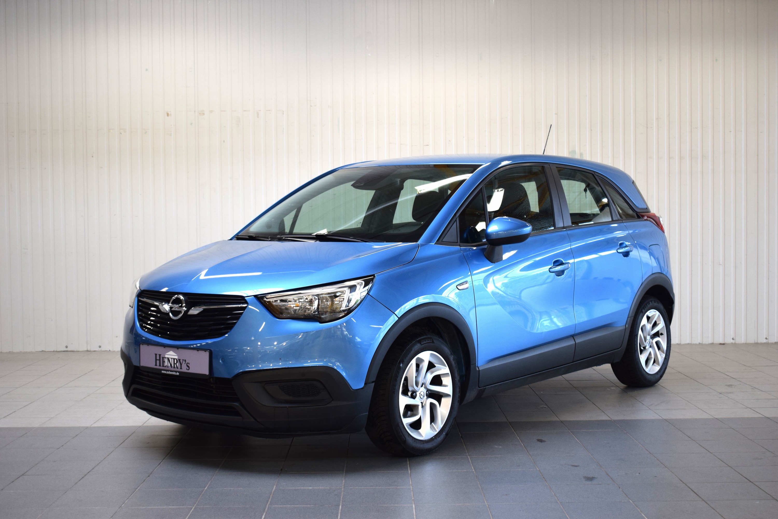 Detail b: Opel Crossland X, EZ 12/2020, Laufleistung 25.500 km, HU 03/2025, 61kW/82 PS, Schaltgetriebe, blau, Stoff schwarz, Bordmappe inkl. Serviceheft ...