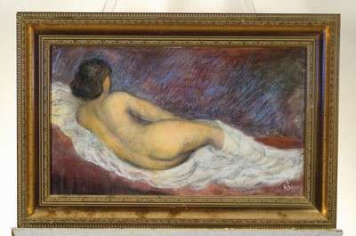 26779410k - Attribution: Karel Spillar, 1871 Pilsen-1939 Prague, pastel drawing, lying female nude on the back with a white cloth, monogrammed K.S. at the bottom right, approx. 36 x 60 cm, framed under glass 50 x 75 cm