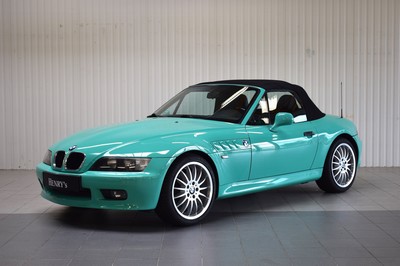 26779488b - BMW Z3 1.8i, first registered 03/1999, mileage approx. 159.000 km, 4. owners, MOT 05/2025, 87 kW/118PS, 4-cylinder, manual transmission, fidschi-green, special leather upholstery, M sports suspension, M sport multifunction steering wheel, heated seats for driver and passenger, black soft top, individual equipment, new rear convertible window, new clutch and more