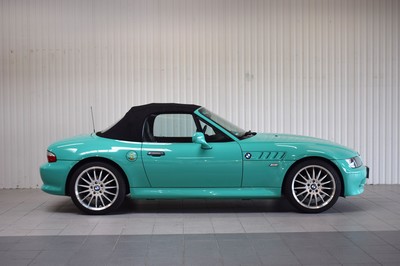 26779488f - BMW Z3 1.8i, first registered 03/1999, mileage approx. 159.000 km, 4. owners, MOT 05/2025, 87 kW/118PS, 4-cylinder, manual transmission, fidschi-green, special leather upholstery, M sports suspension, M sport multifunction steering wheel, heated seats for driver and passenger, black soft top, individual equipment, new rear convertible window, new clutch and more
