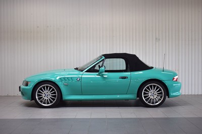 26779488g - BMW Z3 1.8i, first registered 03/1999, mileage approx. 159.000 km, 4. owners, MOT 05/2025, 87 kW/118PS, 4-cylinder, manual transmission, fidschi-green, special leather upholstery, M sports suspension, M sport multifunction steering wheel, heated seats for driver and passenger, black soft top, individual equipment, new rear convertible window, new clutch and more
