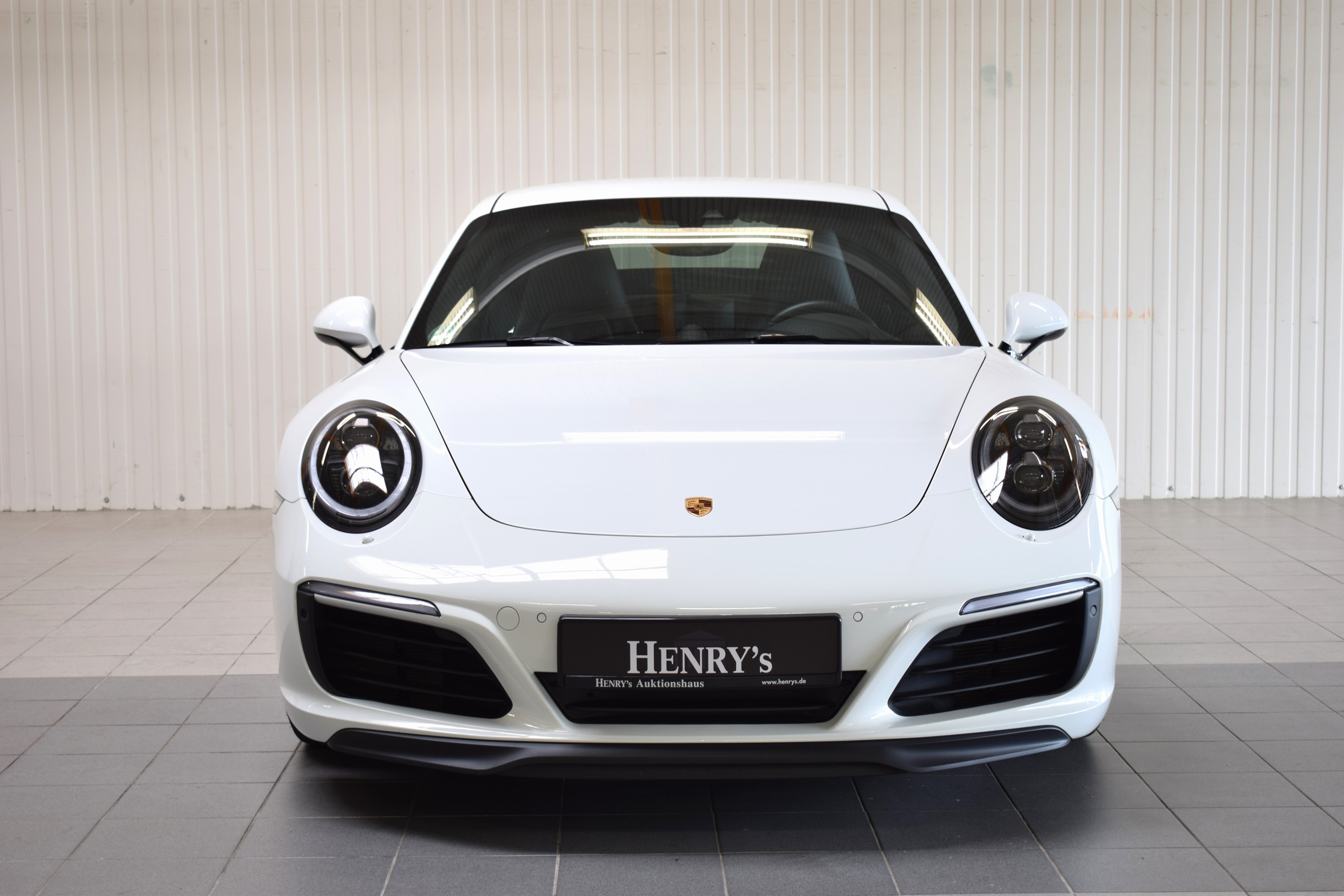 Detail a: Porsche 911 Carrera S, EZ 04/2016, Laufleistung 26.817 km, HU 04/2025, 1.Hand, 309kW/420 PS, Automatikgetriebe, weiß, Leder schwarz, ...