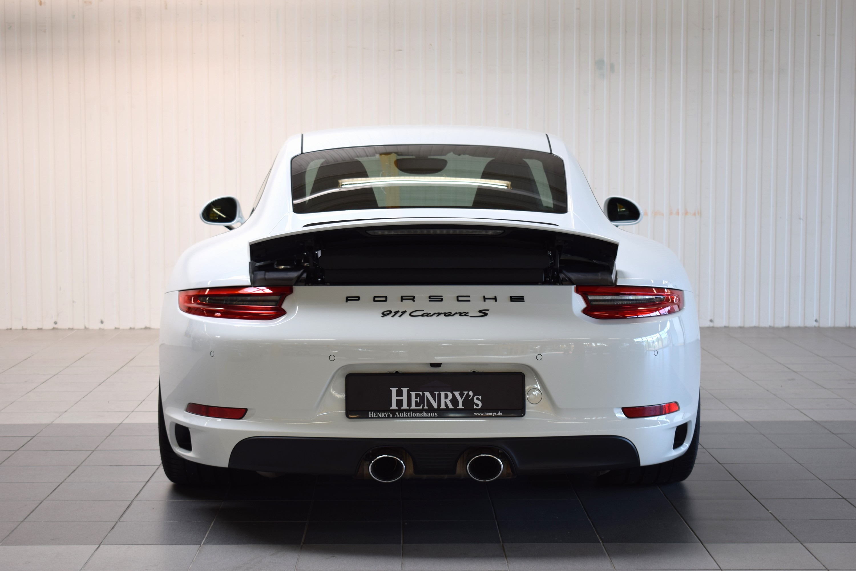 Detail d: Porsche 911 Carrera S, EZ 04/2016, Laufleistung 26.817 km, HU 04/2025, 1.Hand, 309kW/420 PS, Automatikgetriebe, weiß, Leder schwarz, ...