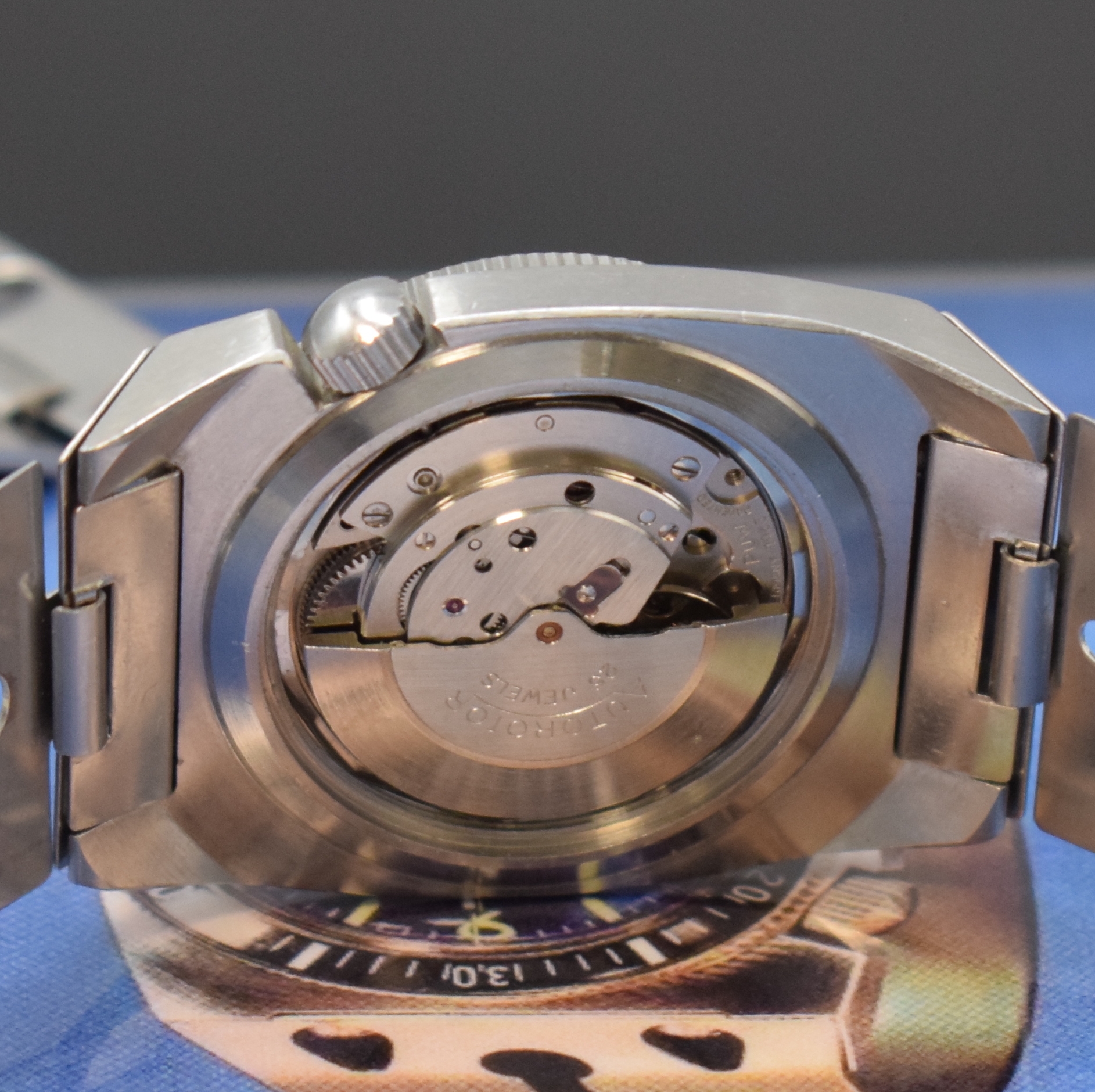 Detail e: Z.R.C Spatiale 300 Taucherarmbanduhr in Stahl, Automatik, Frankreich/Deutschland um 1970, Edelstahlgeh. inkl. orig. Spangenband und zus. orig. ...